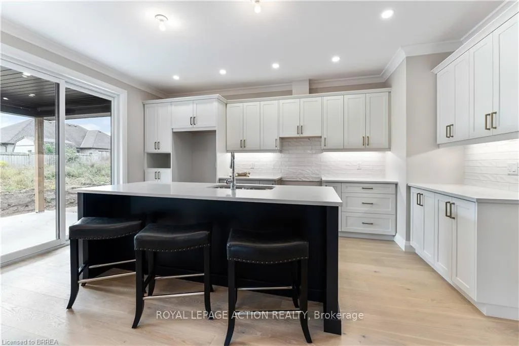 Photo 11 of 111 Judd Drive, Norfolk, Simcoe — HOMEH