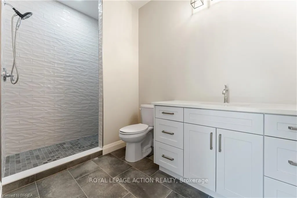 Photo 21 of 111 Judd Drive, Norfolk, Simcoe — HOMEH