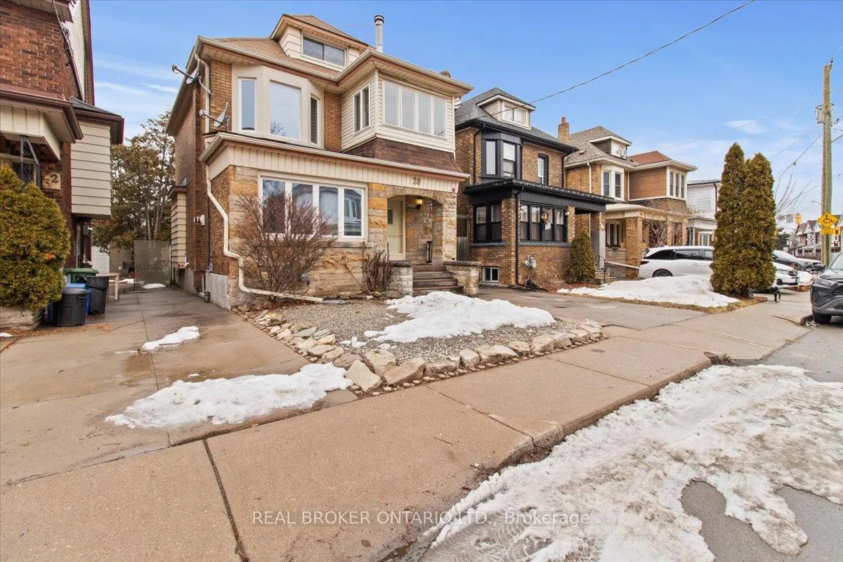 Photo 8 of 28 Glendale Avenue S, Hamilton, Gibson — HOMEH