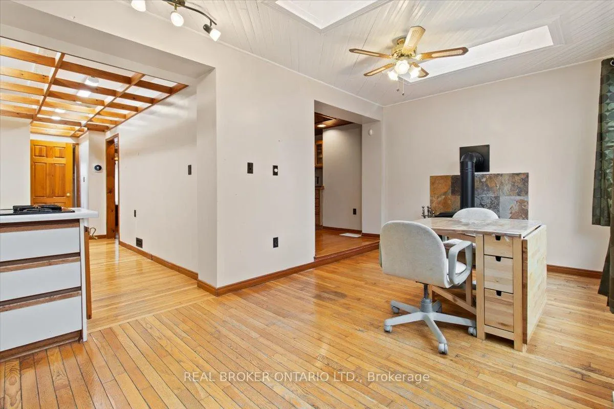 Photo 16 of 28 Glendale Avenue S, Hamilton, Gibson — HOMEH