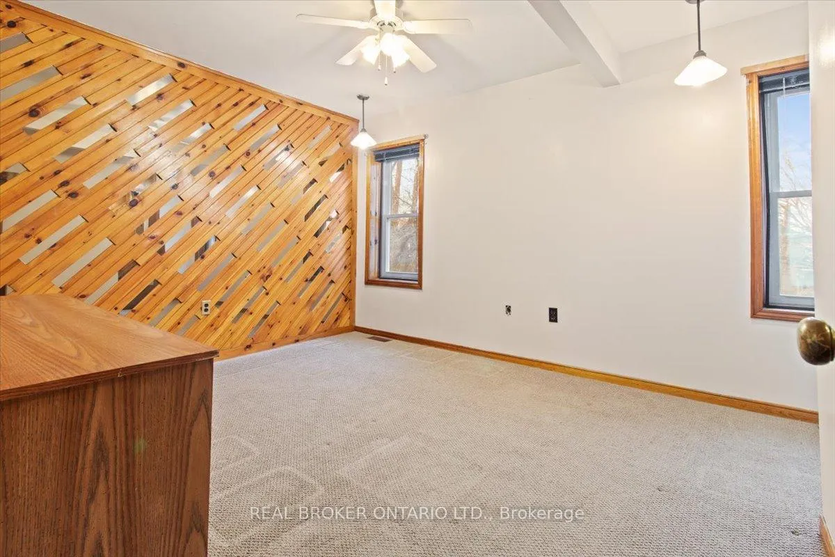 Photo 23 of 28 Glendale Avenue S, Hamilton, Gibson — HOMEH