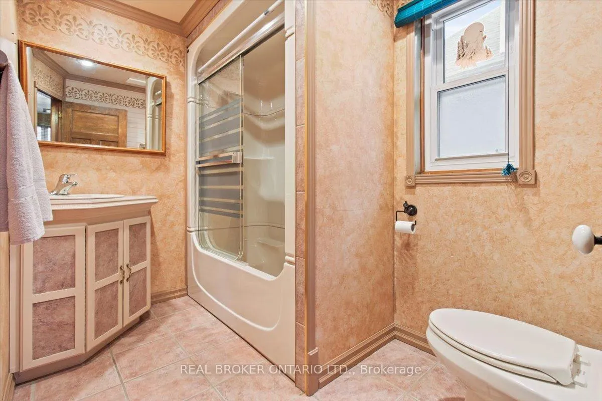 Photo 25 of 28 Glendale Avenue S, Hamilton, Gibson — HOMEH