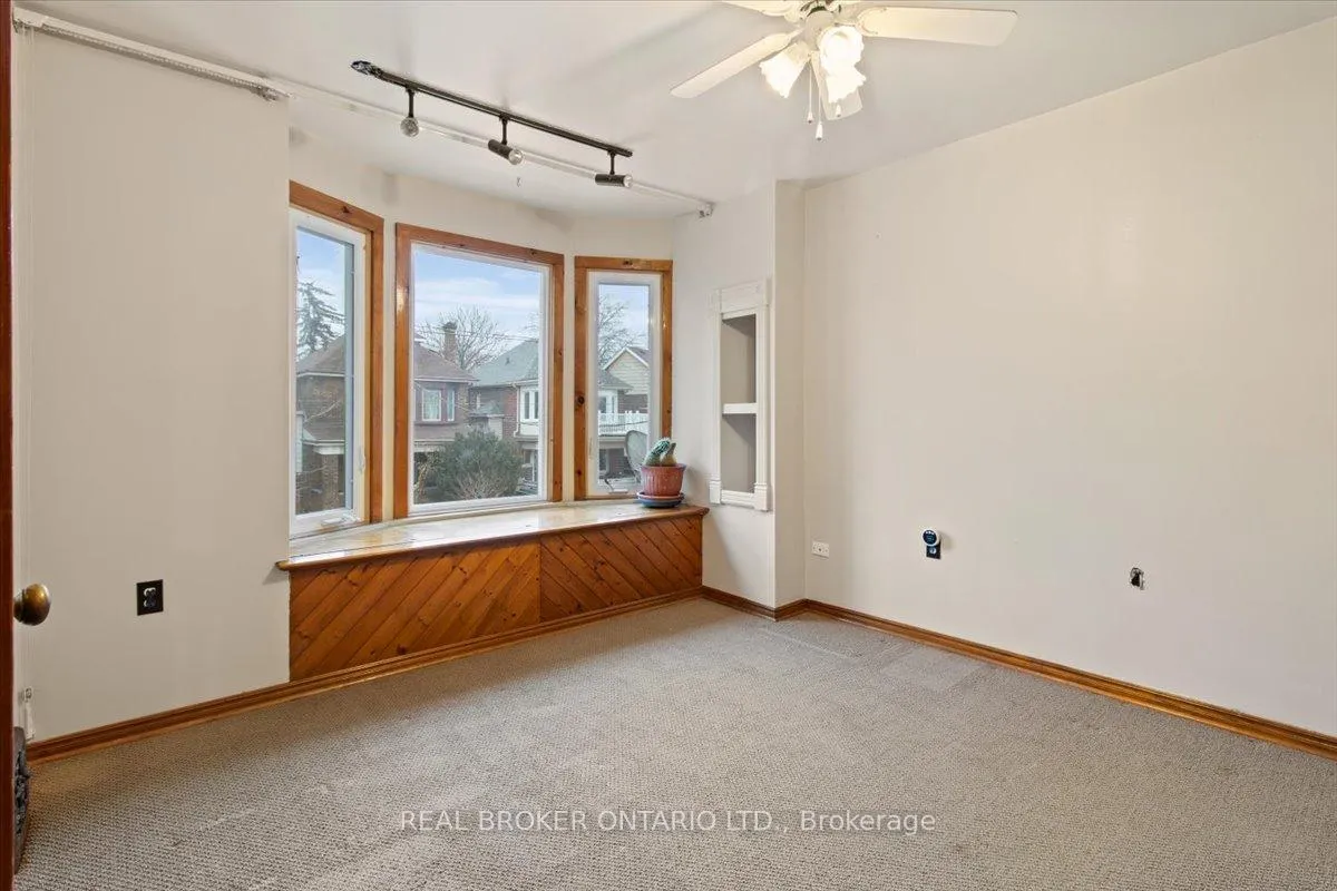 Photo 26 of 28 Glendale Avenue S, Hamilton, Gibson — HOMEH