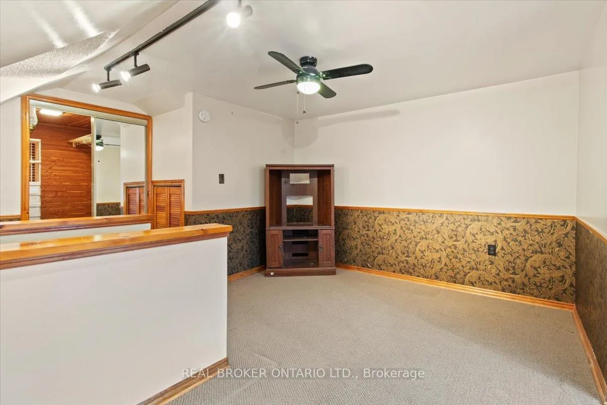 Photo 31 of 28 Glendale Avenue S, Hamilton, Gibson — HOMEH