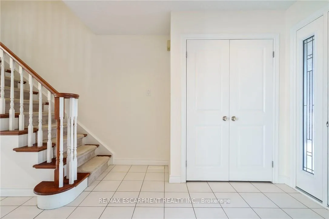 Photo 5 of 43 Glenayr Street, Hamilton, Gilkson — HOMEH
