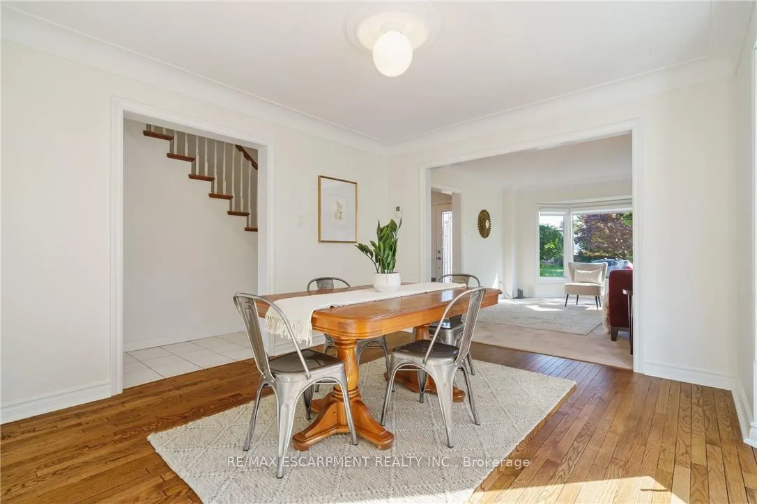 Photo 10 of 43 Glenayr Street, Hamilton, Gilkson — HOMEH