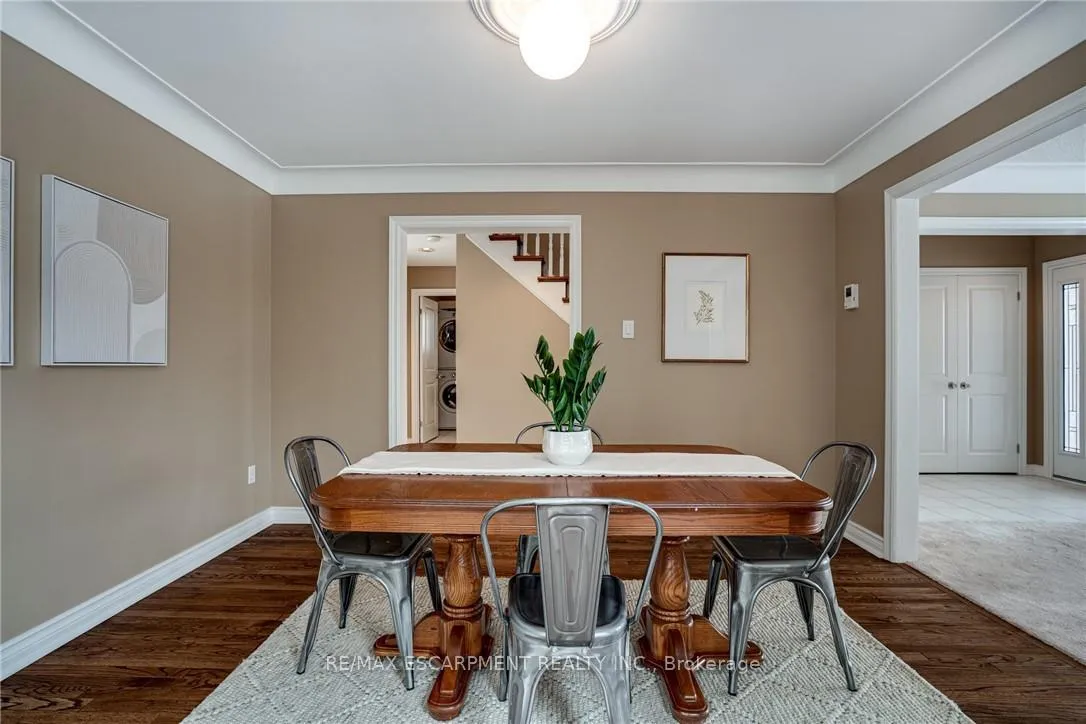 Photo 11 of 43 Glenayr Street, Hamilton, Gilkson — HOMEH