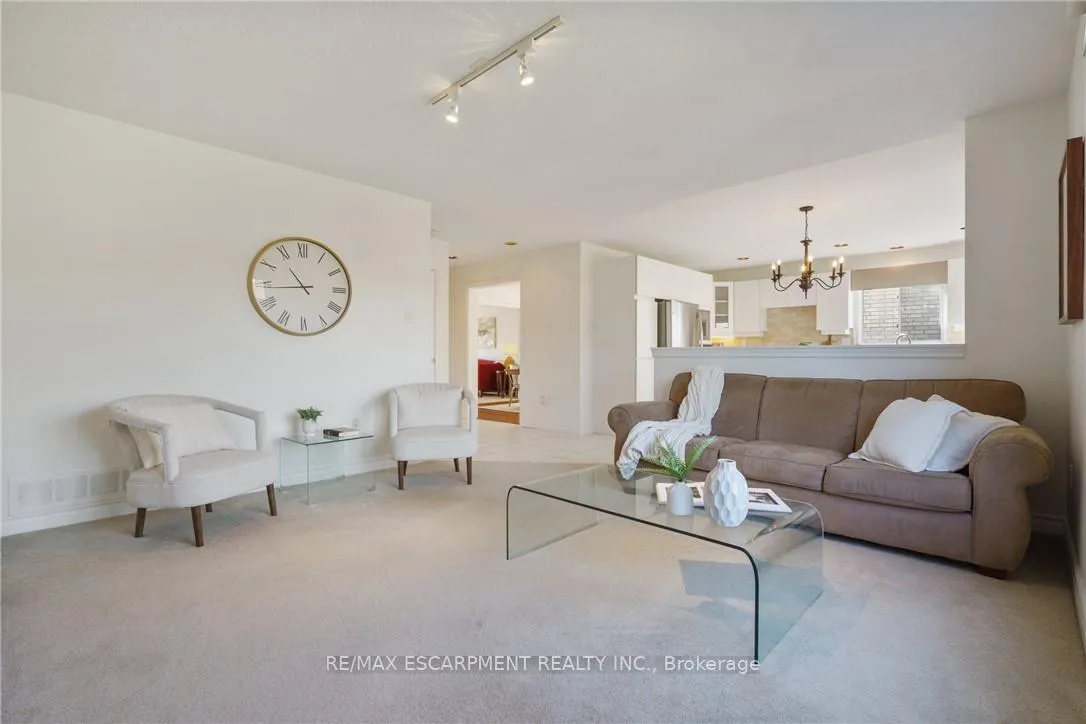 Photo 23 of 43 Glenayr Street, Hamilton, Gilkson — HOMEH