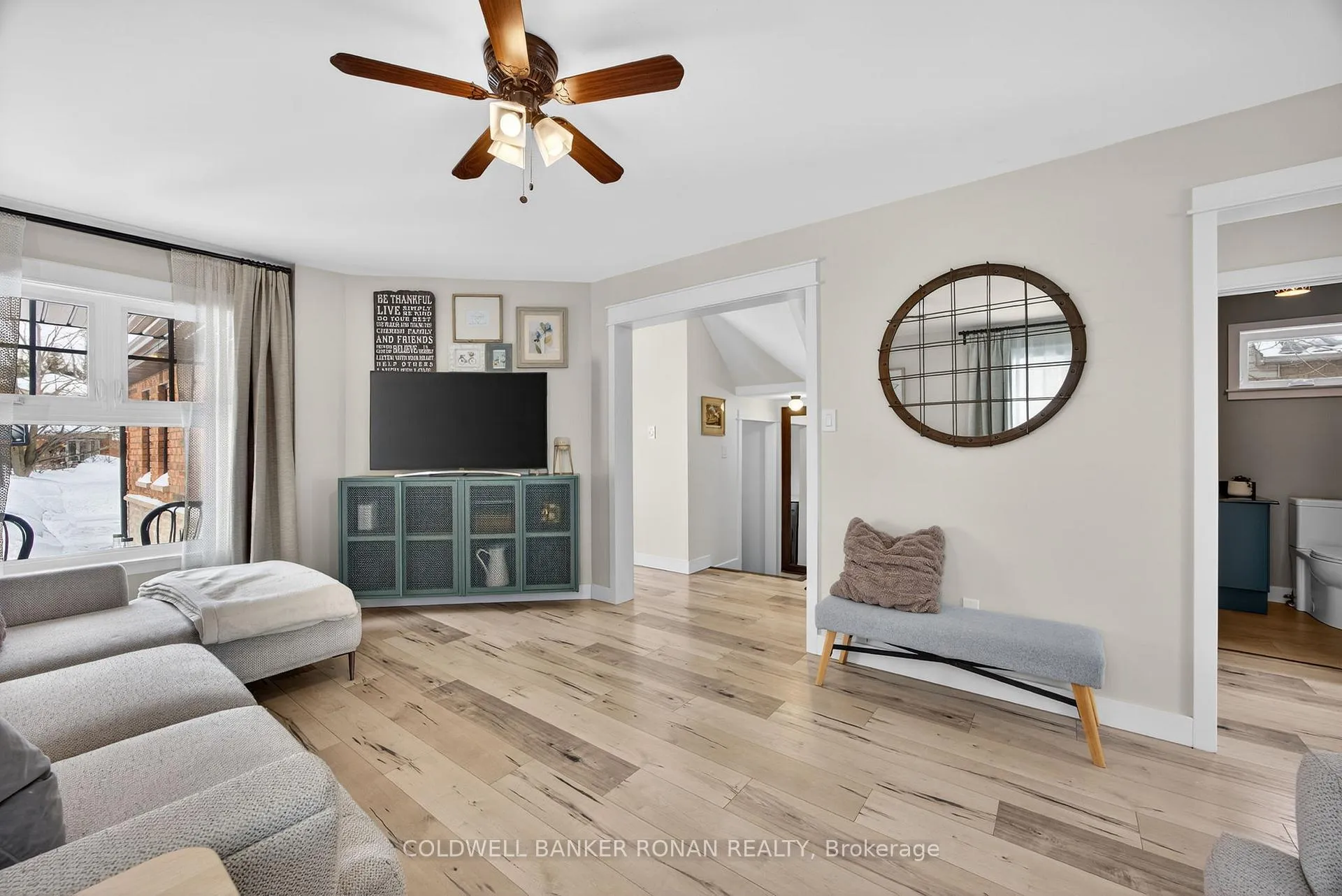 Photo 8 of 13 Bluegrass Drive, Barrie, Holly — HOMEH