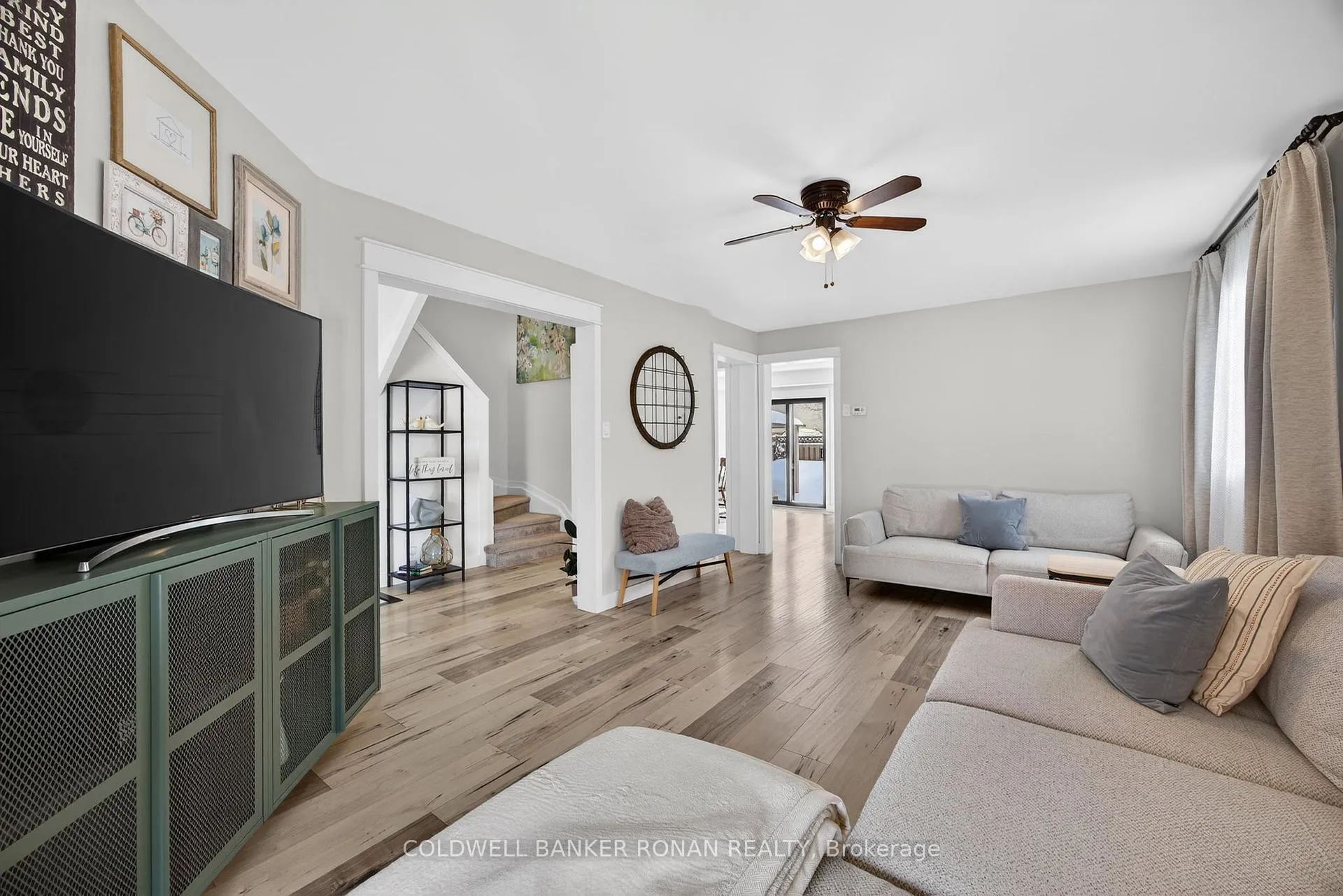 Photo 10 of 13 Bluegrass Drive, Barrie, Holly — HOMEH