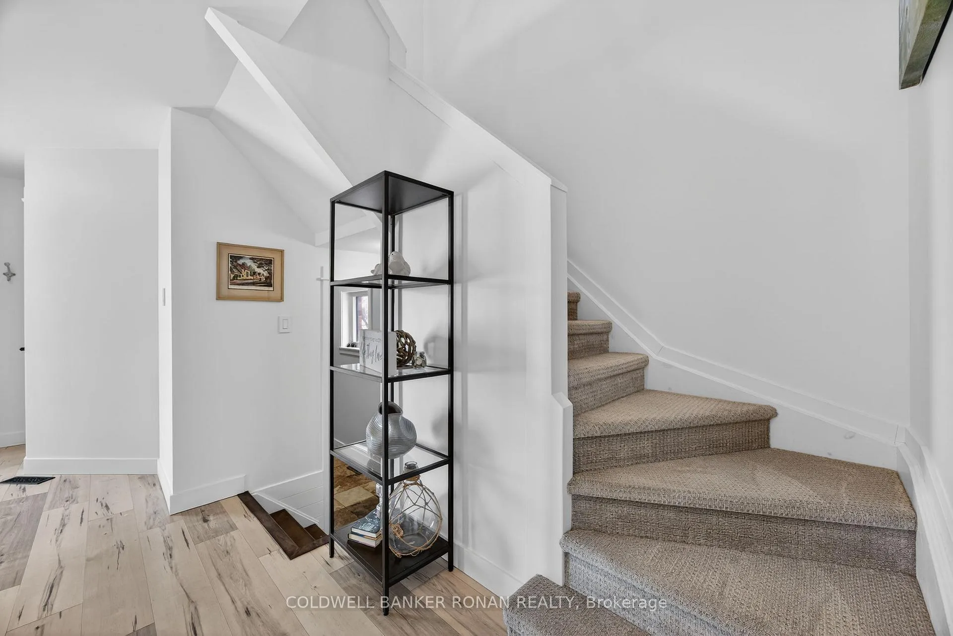 Photo 19 of 13 Bluegrass Drive, Barrie, Holly — HOMEH