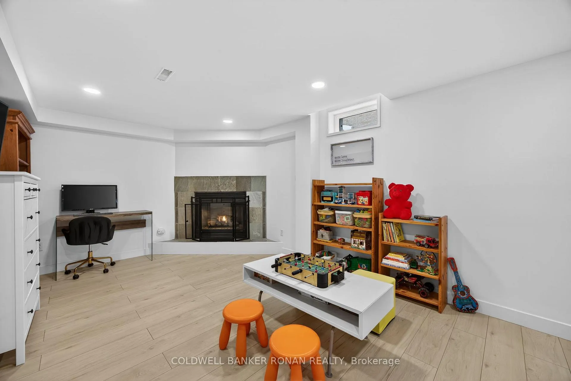Photo 31 of 13 Bluegrass Drive, Barrie, Holly — HOMEH
