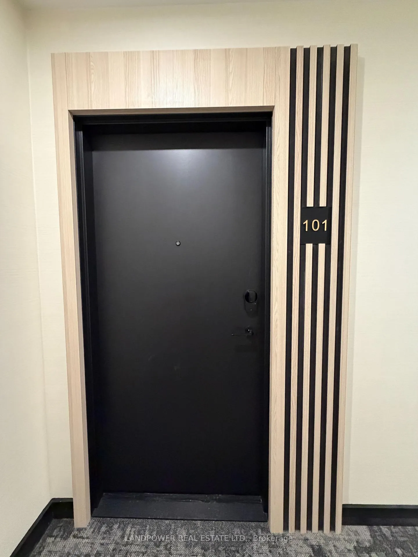 Photo 2 of Unit 101, 56 Andre De Grasse Street, Markham, Unionville — HOMEH