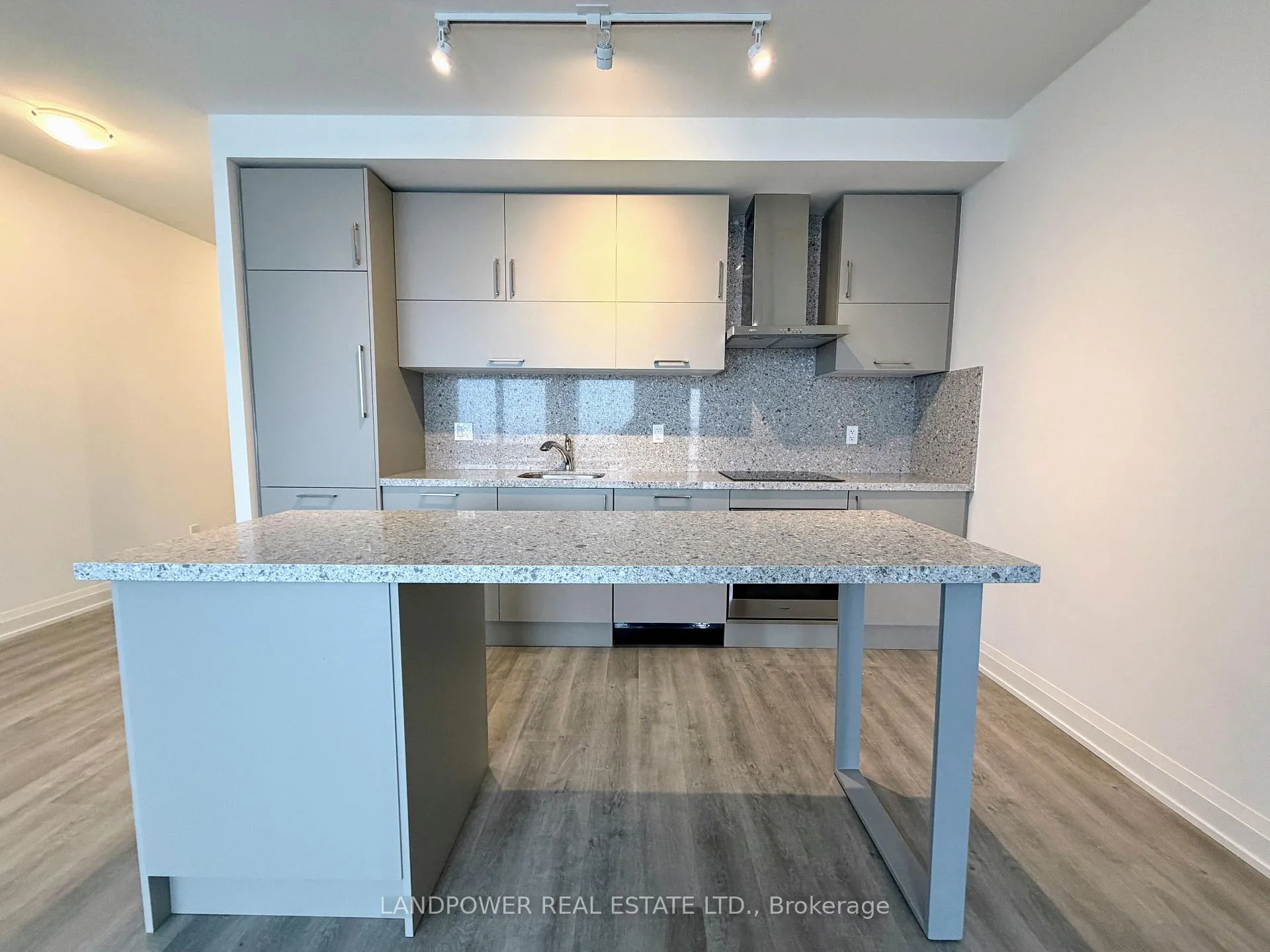 Photo 6 of Unit 101, 56 Andre De Grasse Street, Markham, Unionville — HOMEH