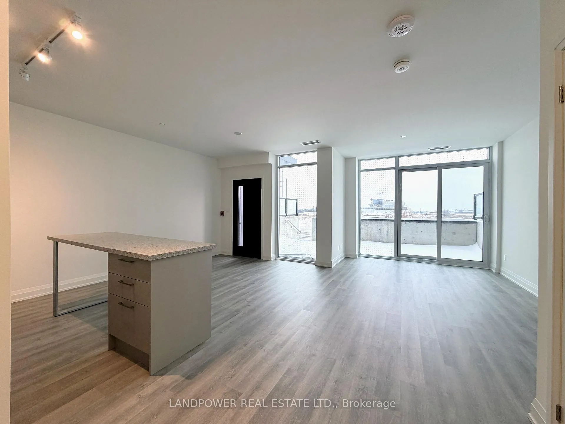 Photo 7 of Unit 101, 56 Andre De Grasse Street, Markham, Unionville — HOMEH