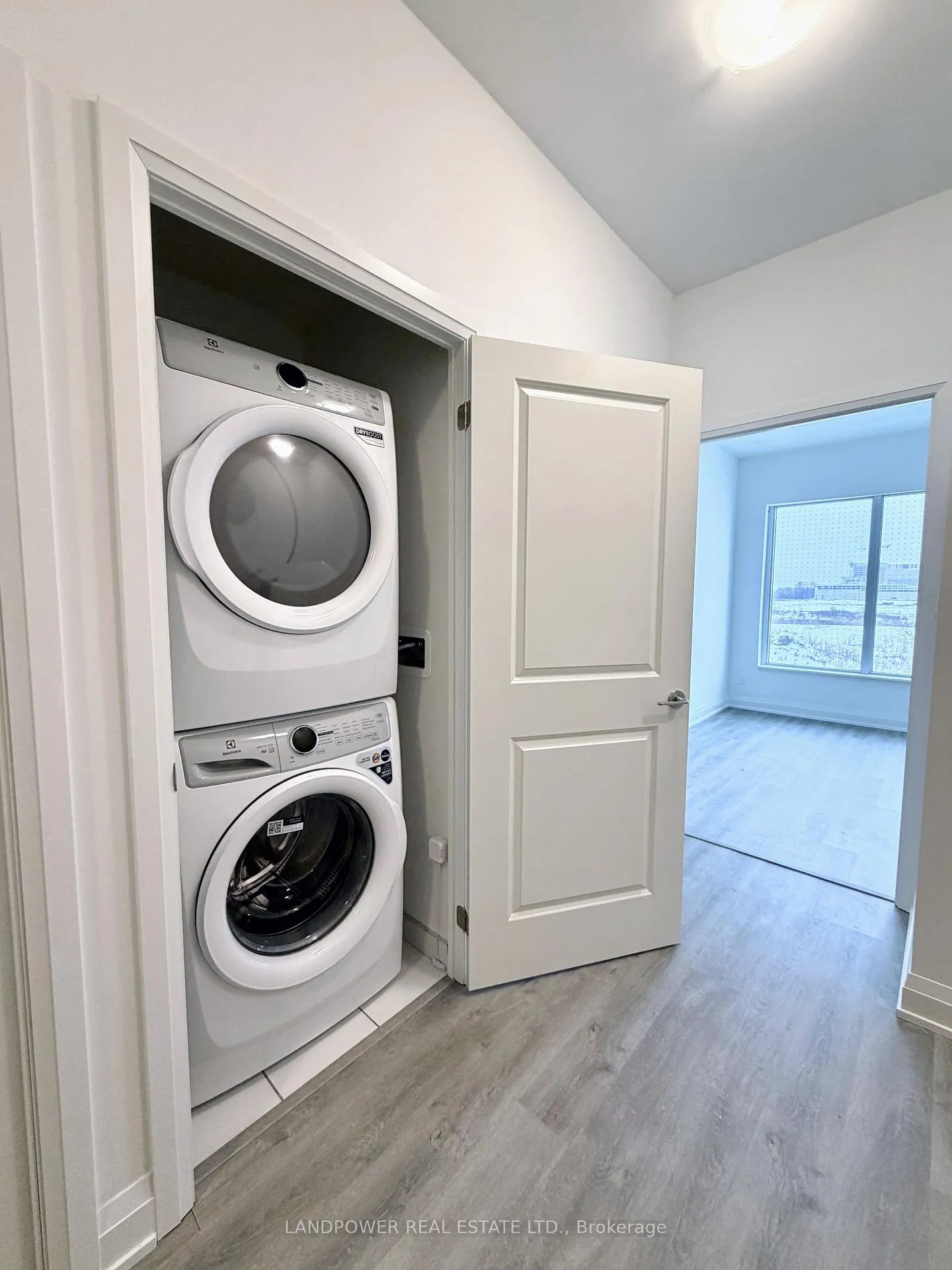 Photo 17 of Unit 101, 56 Andre De Grasse Street, Markham, Unionville — HOMEH