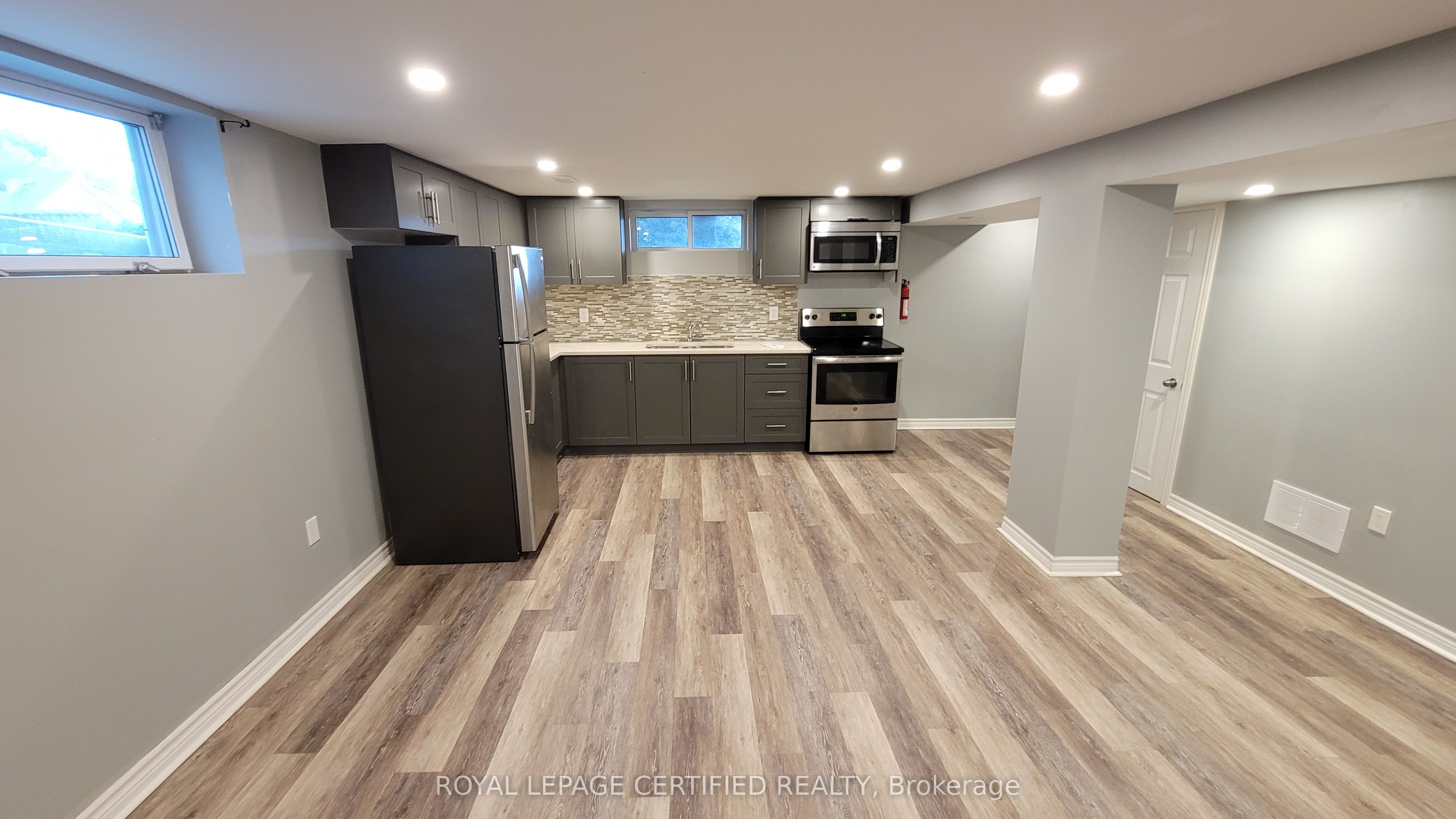 Photo 2 of Unit 2, 892 Fennell Avenue E, Hamilton, Macassa — HOMEH