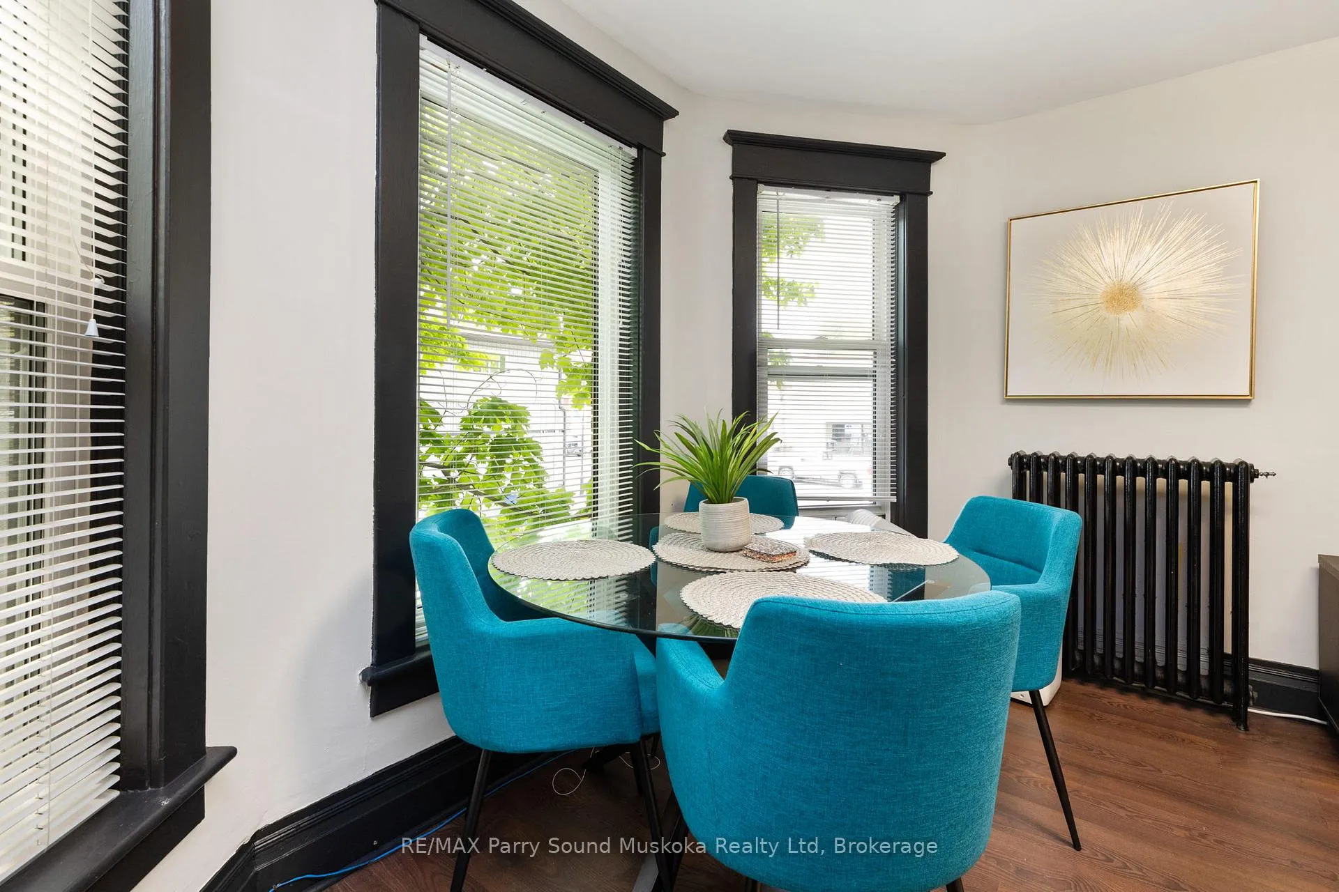Photo 4 of Unit 2, 97 James Street, Parry Sound — HOMEH