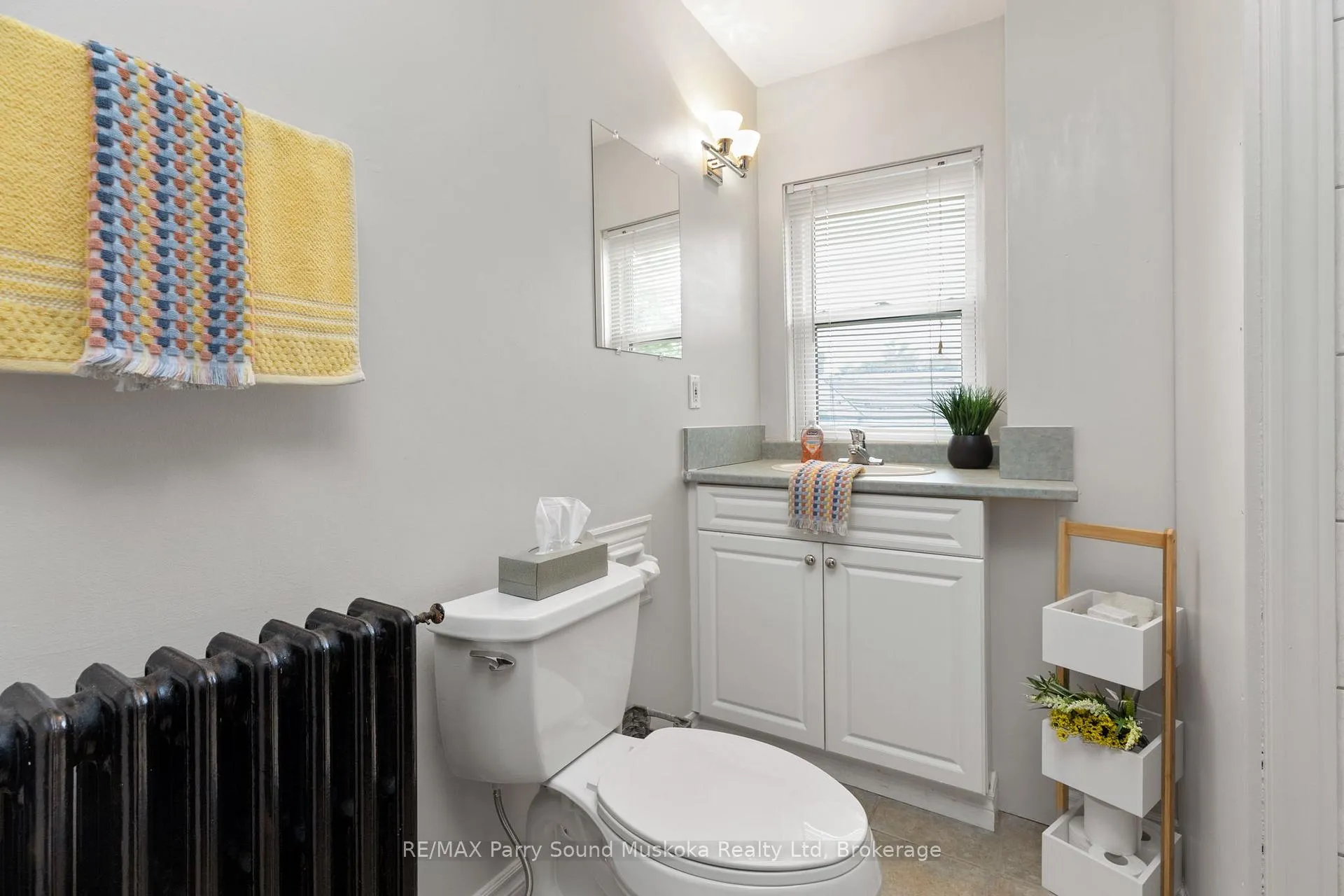 Photo 14 of Unit 2, 97 James Street, Parry Sound — HOMEH