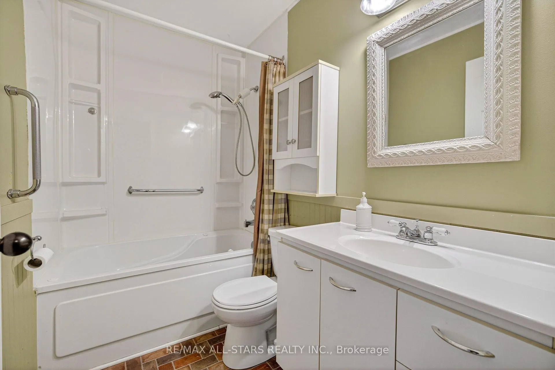 Photo 10 of Unit A, 105 Rita Crescent, Kawartha Lakes, Omemee — HOMEH