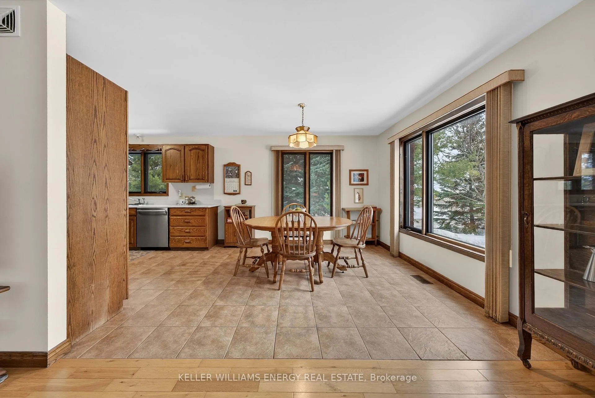 Photo 10 of 1614 County Road 1, Prince Edward County, Hallowell Ward — HOMEH