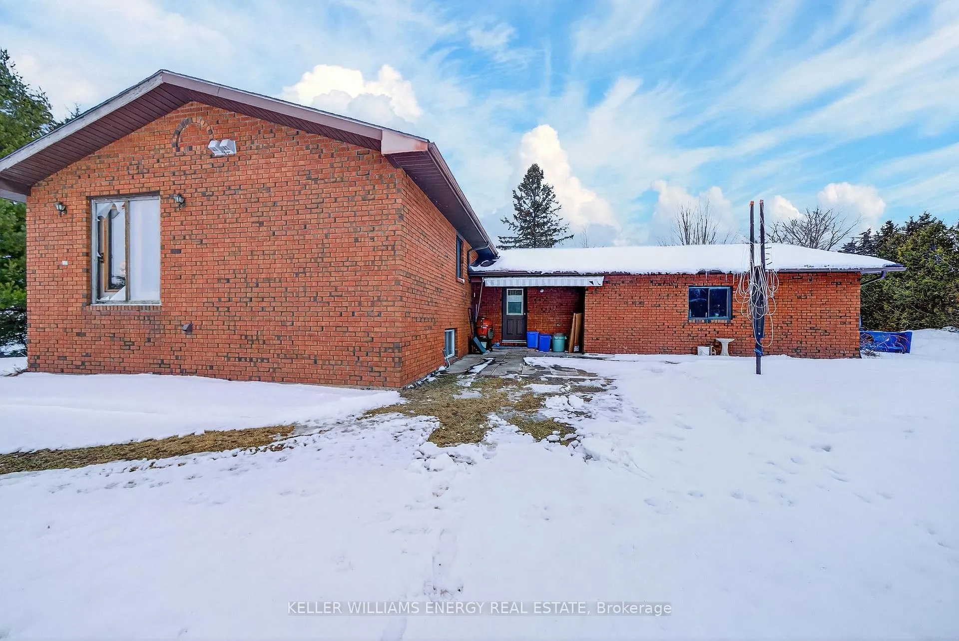 Photo 32 of 1614 County Road 1, Prince Edward County, Hallowell Ward — HOMEH