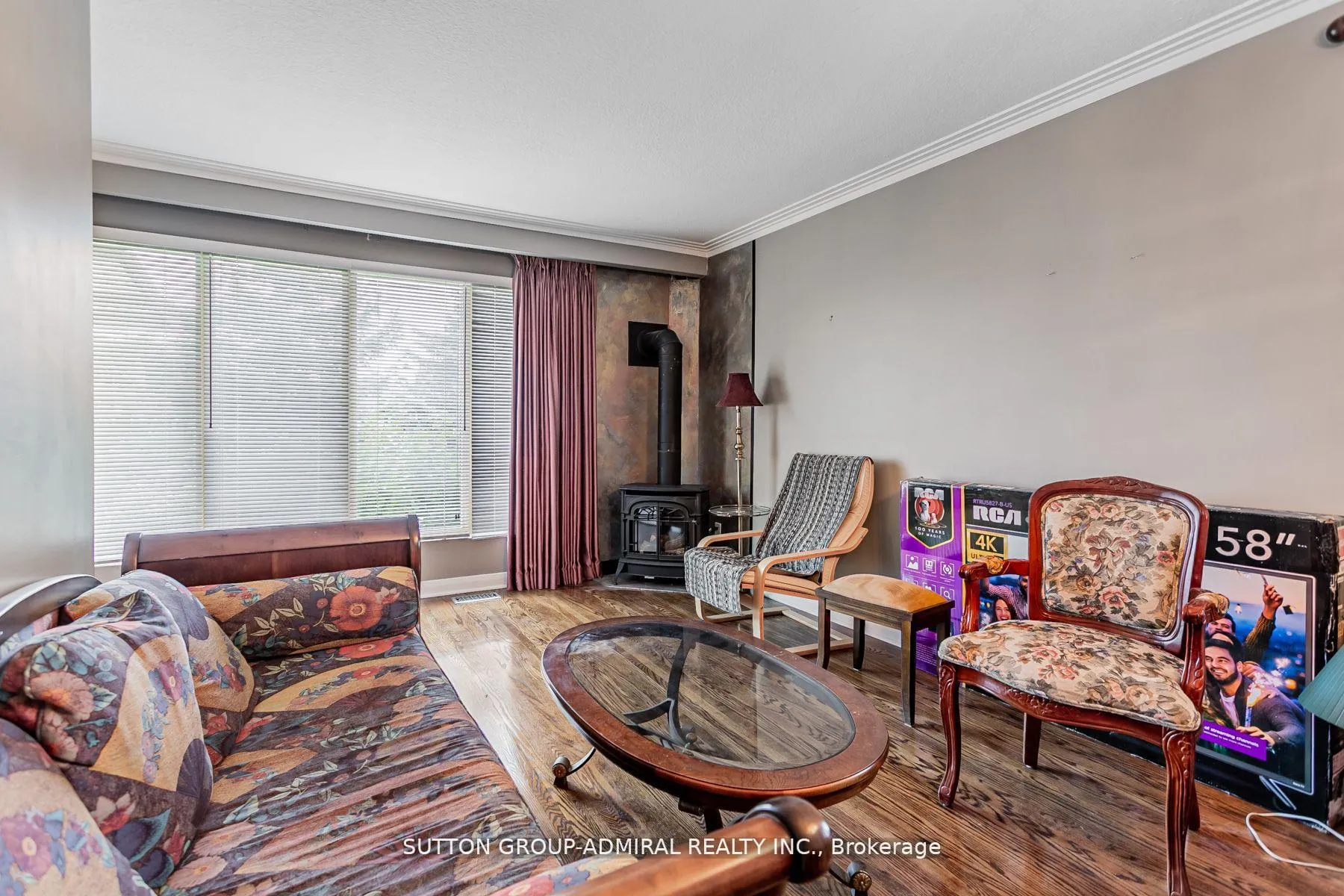 Photo 5 of Unit Upper, 102 Cornwall Road, Brampton, Bram East — HOMEH