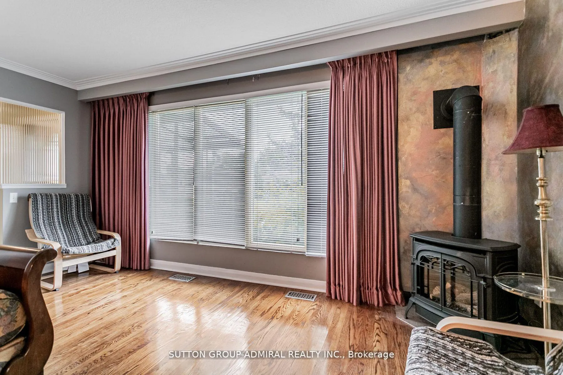 Photo 6 of Unit Upper, 102 Cornwall Road, Brampton, Bram East — HOMEH
