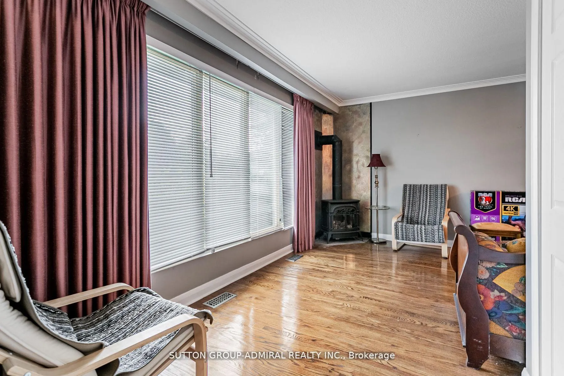 Photo 7 of Unit Upper, 102 Cornwall Road, Brampton, Bram East — HOMEH