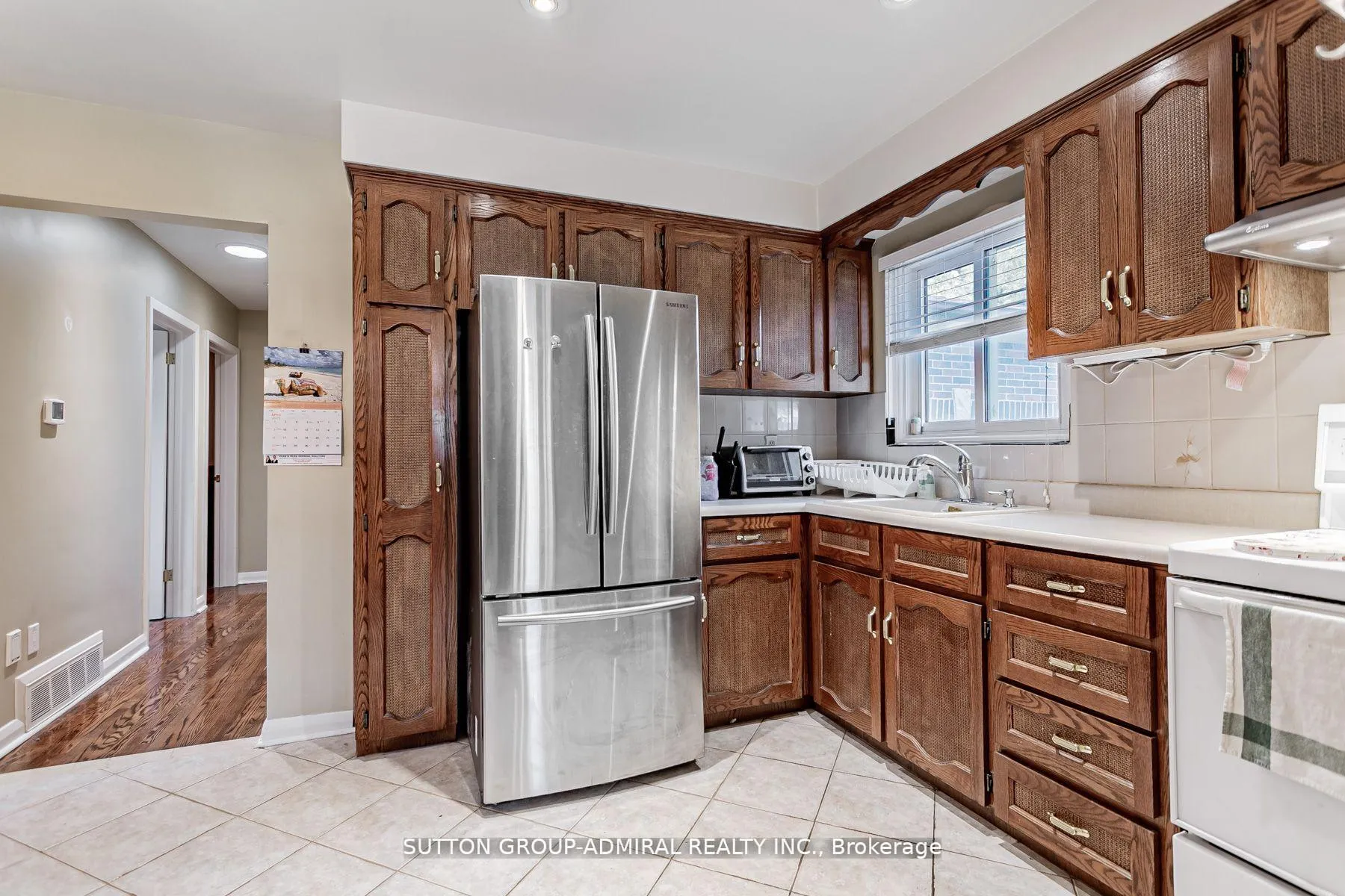 Photo 10 of Unit Upper, 102 Cornwall Road, Brampton, Bram East — HOMEH