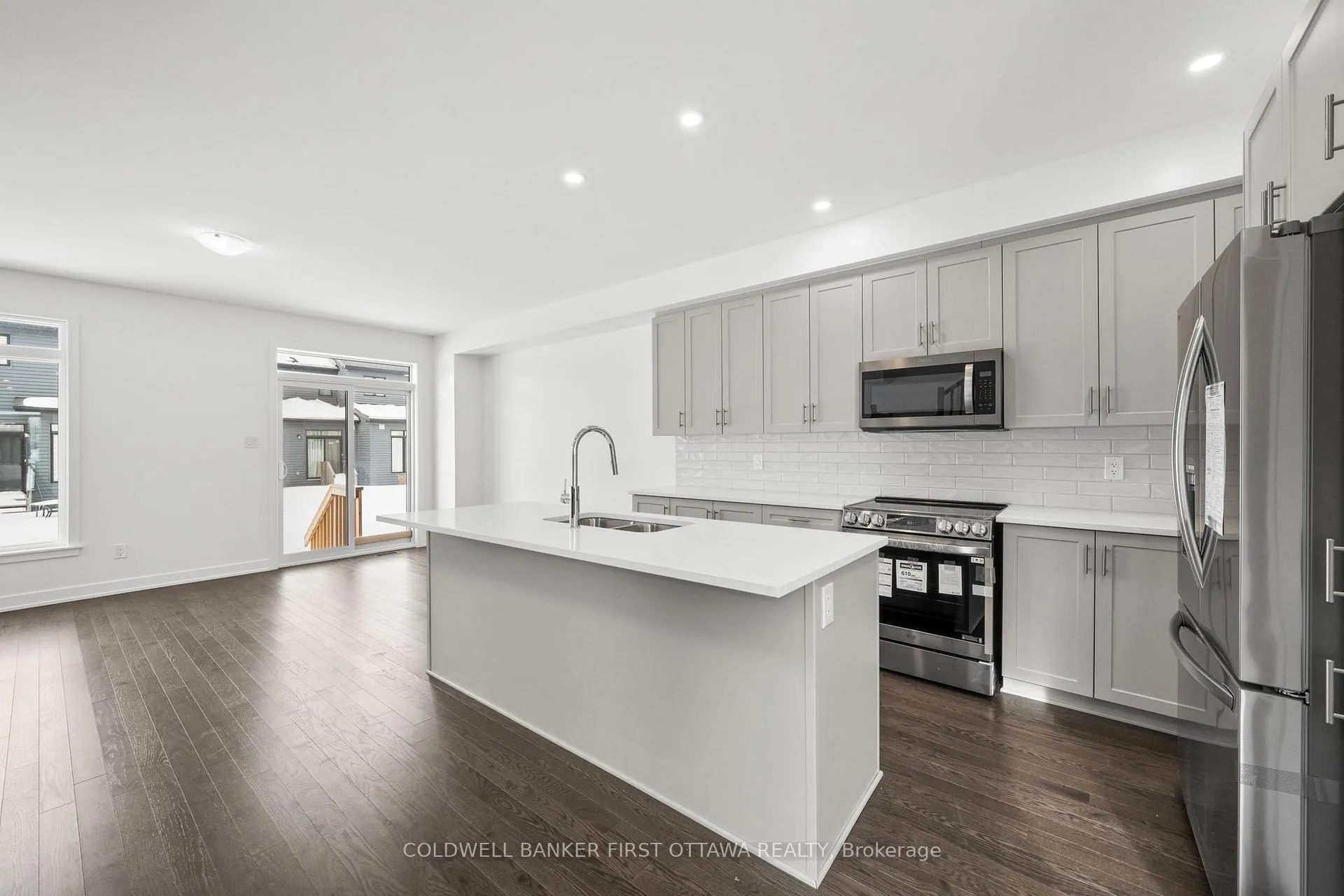 Photo 4 of 461 Shuttleworth Drive, Ottawa, Leitrim — HOMEH