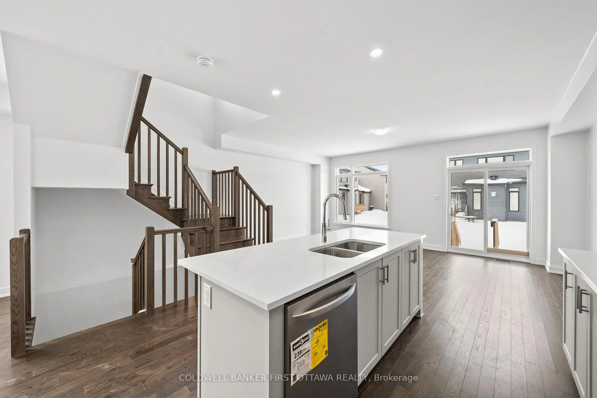 Photo 5 of 461 Shuttleworth Drive, Ottawa, Leitrim — HOMEH