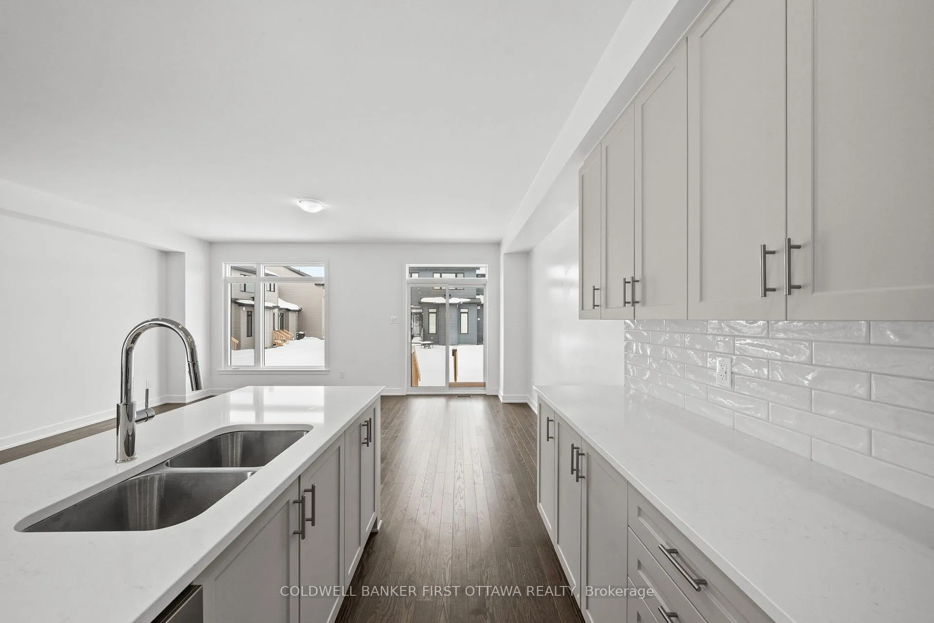 Photo 6 of 461 Shuttleworth Drive, Ottawa, Leitrim — HOMEH