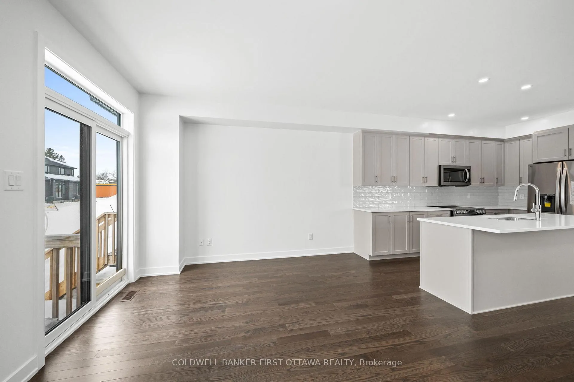 Photo 10 of 461 Shuttleworth Drive, Ottawa, Leitrim — HOMEH