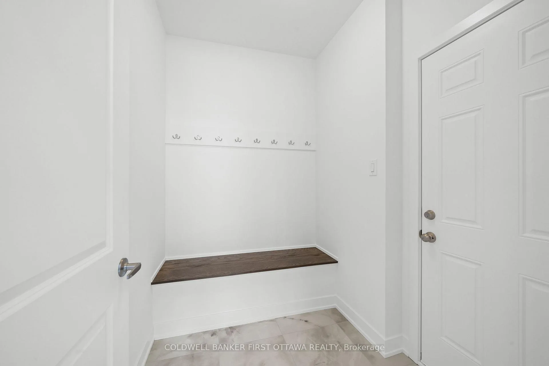 Photo 12 of 461 Shuttleworth Drive, Ottawa, Leitrim — HOMEH