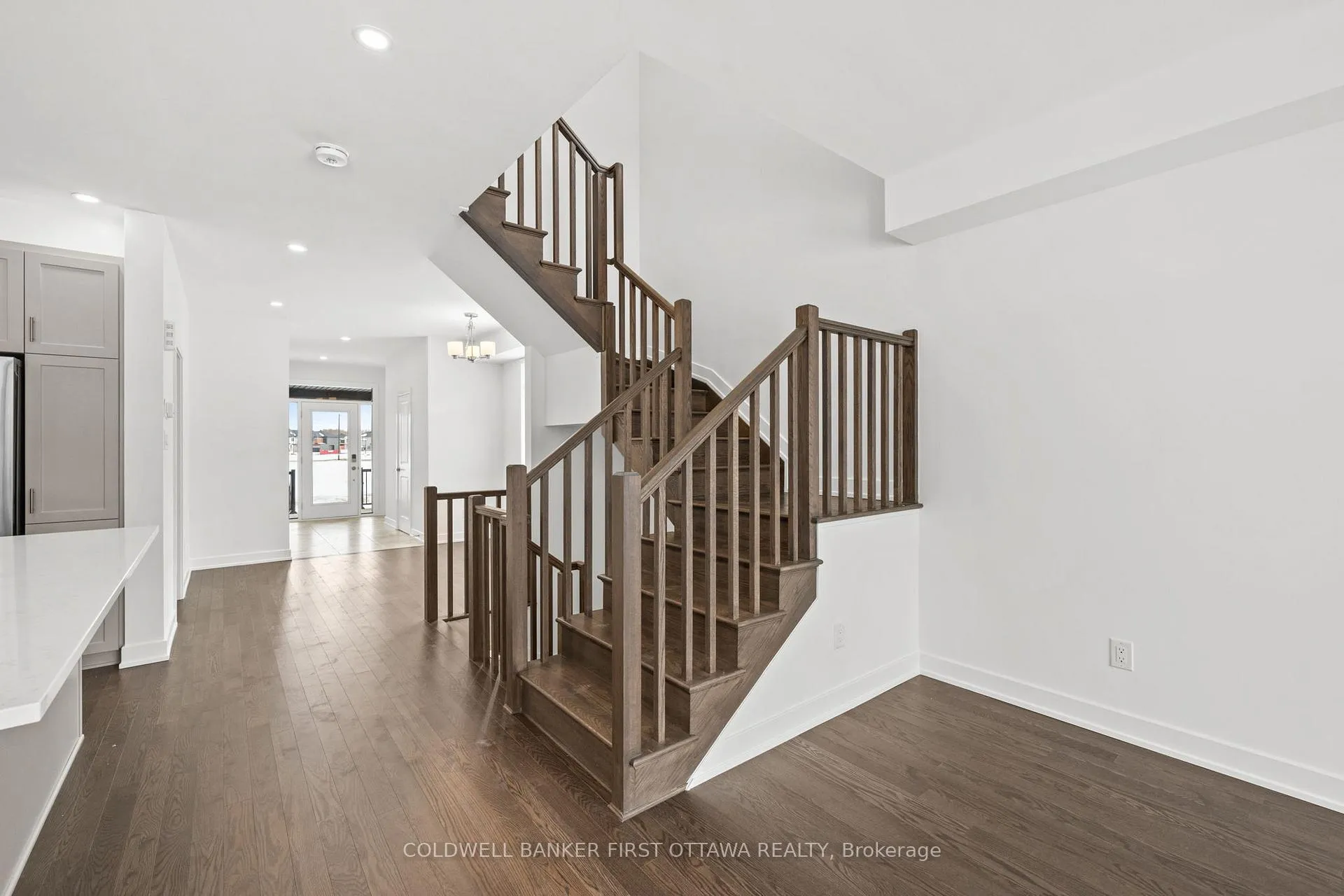 Photo 14 of 461 Shuttleworth Drive, Ottawa, Leitrim — HOMEH