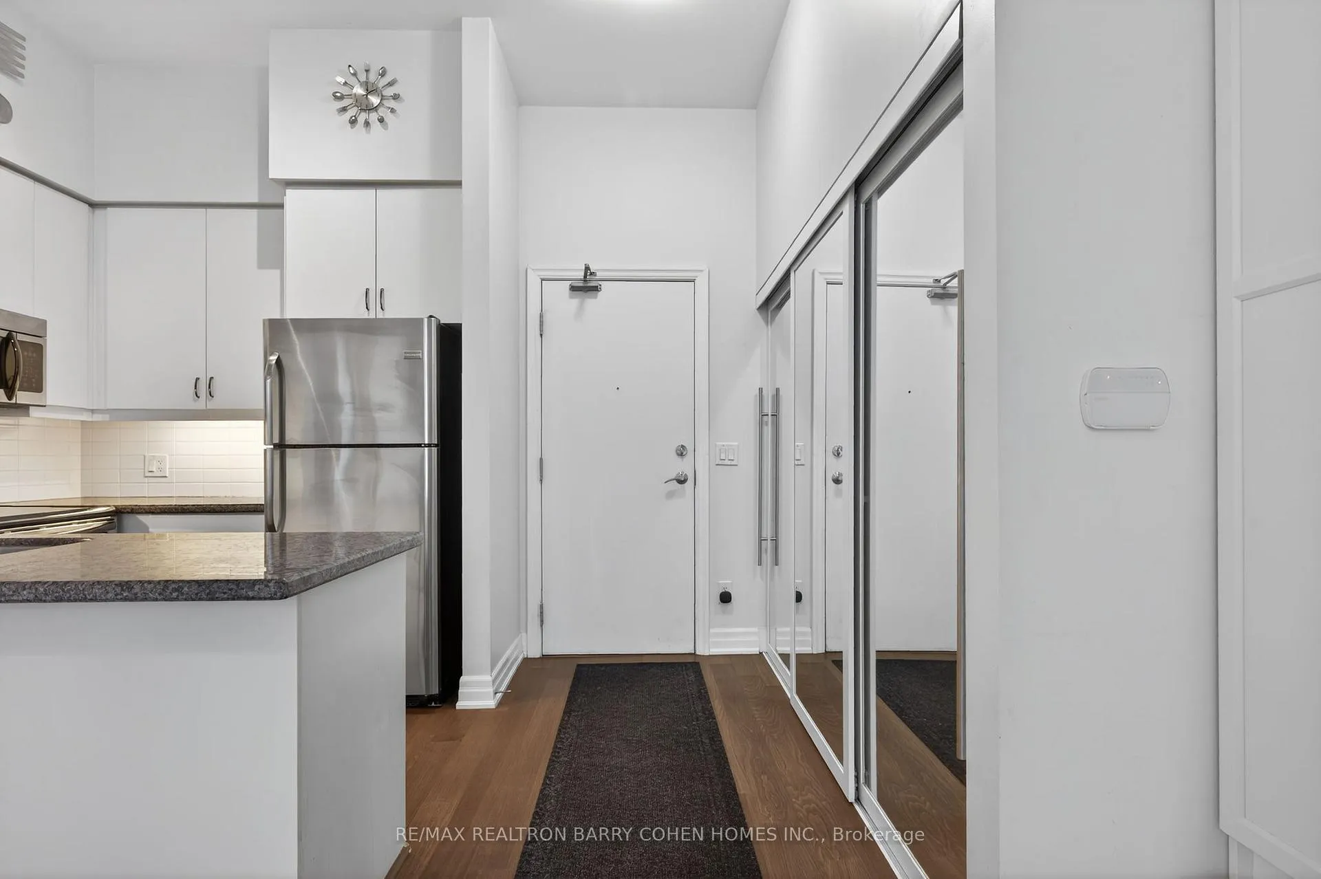 Photo 9 of Unit 301, 500 St Clair Avenue W, Toronto, Forest Hill South — HOMEH