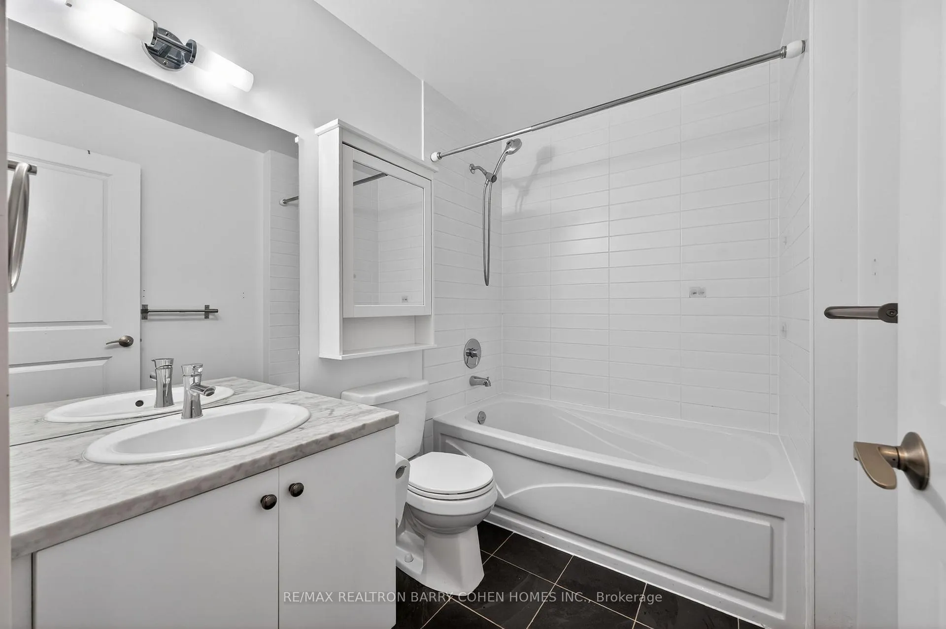 Photo 12 of Unit 301, 500 St Clair Avenue W, Toronto, Forest Hill South — HOMEH
