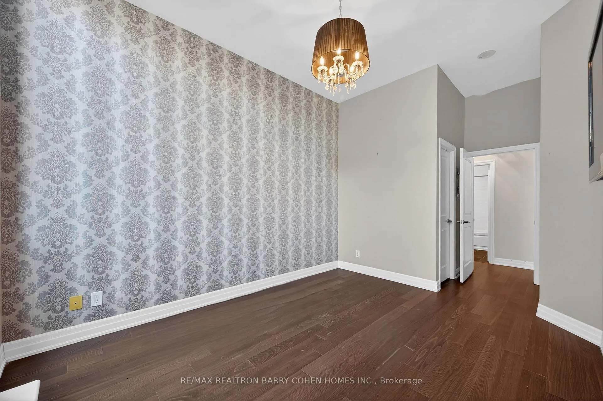 Photo 18 of Unit 301, 500 St Clair Avenue W, Toronto, Forest Hill South — HOMEH