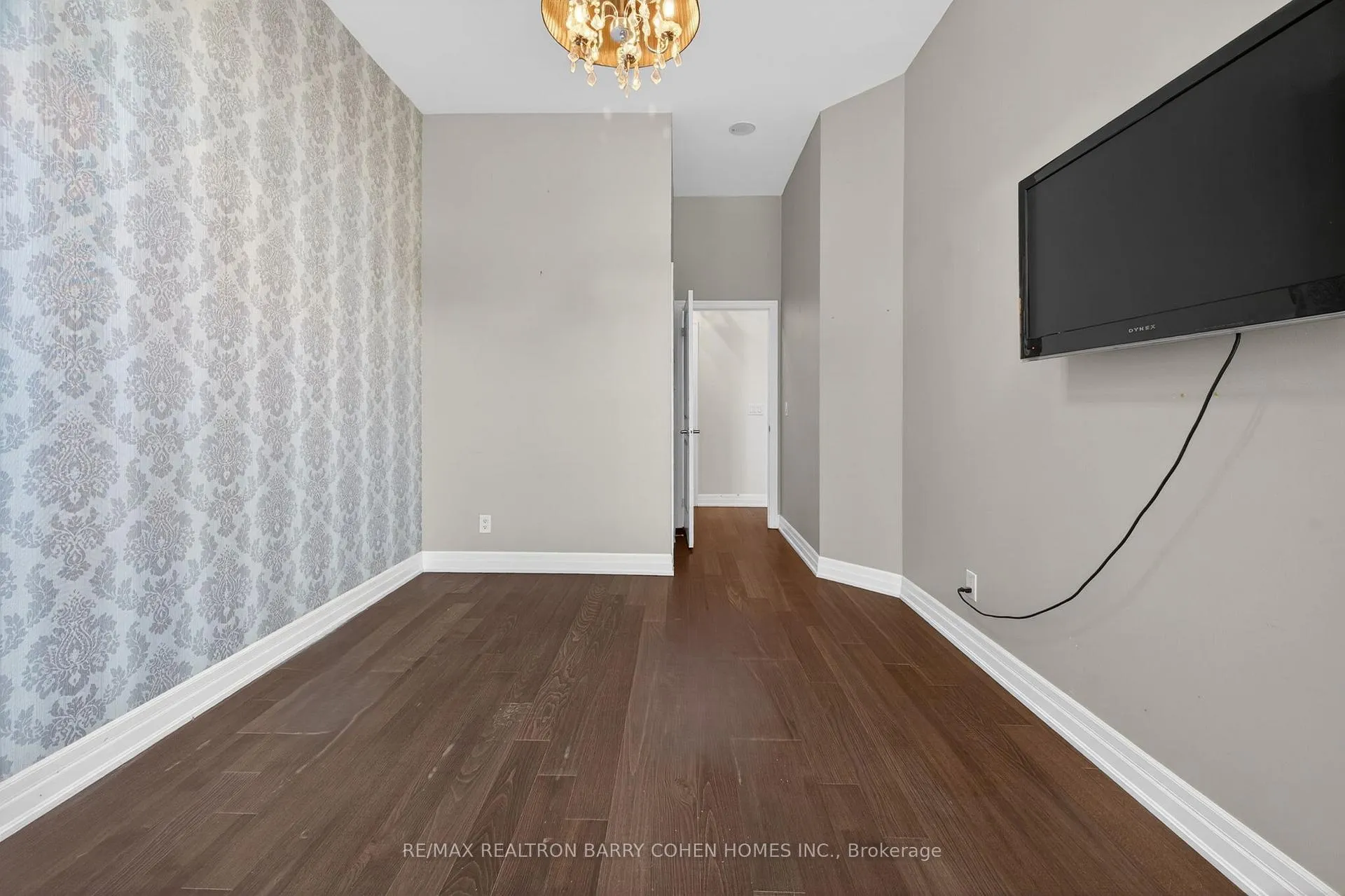 Photo 19 of Unit 301, 500 St Clair Avenue W, Toronto, Forest Hill South — HOMEH