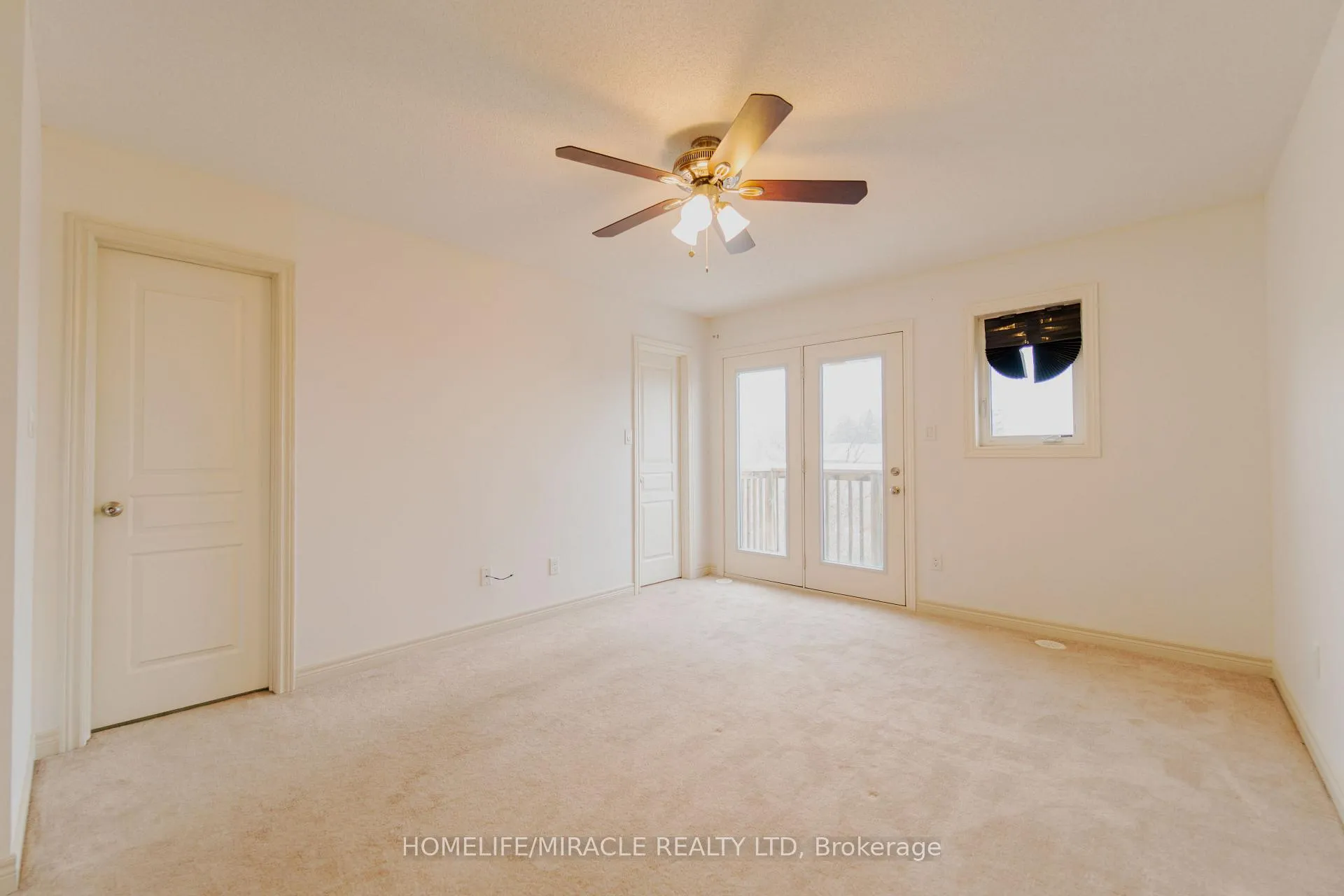 Photo 18 of 106 Aspen Hills Road, Brampton, Credit Valley — HOMEH