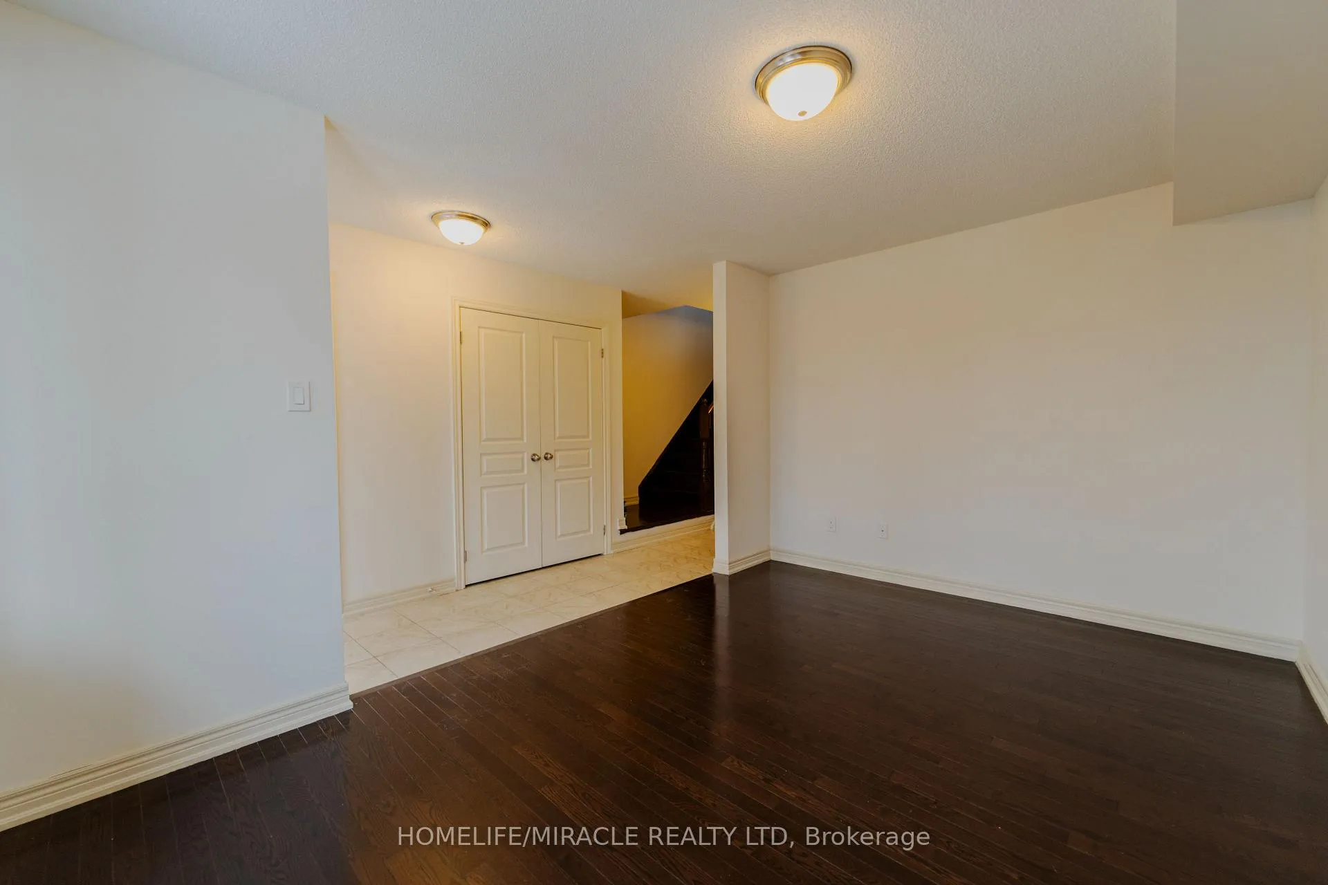 Photo 27 of 106 Aspen Hills Road, Brampton, Credit Valley — HOMEH