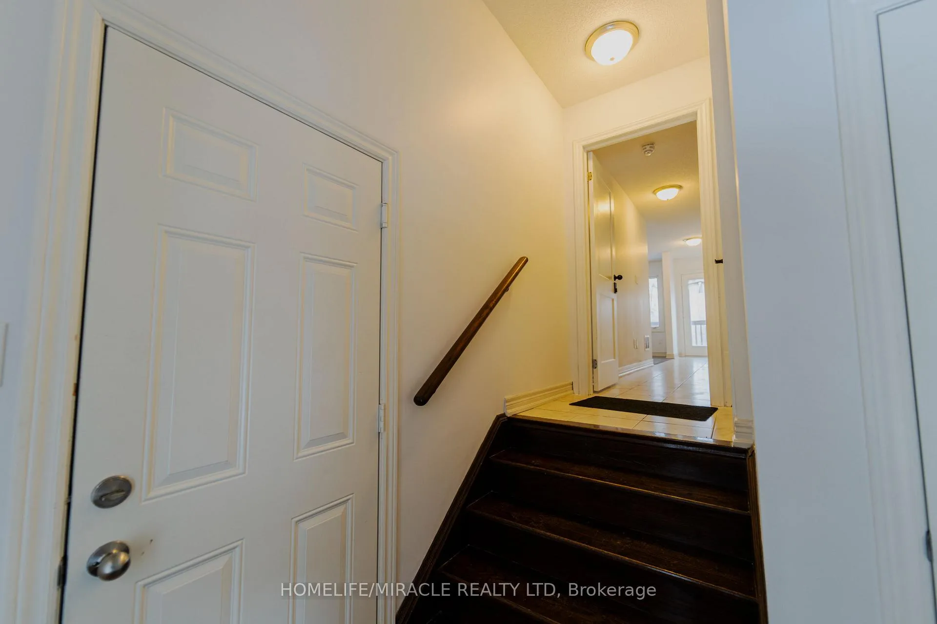 Photo 31 of 106 Aspen Hills Road, Brampton, Credit Valley — HOMEH