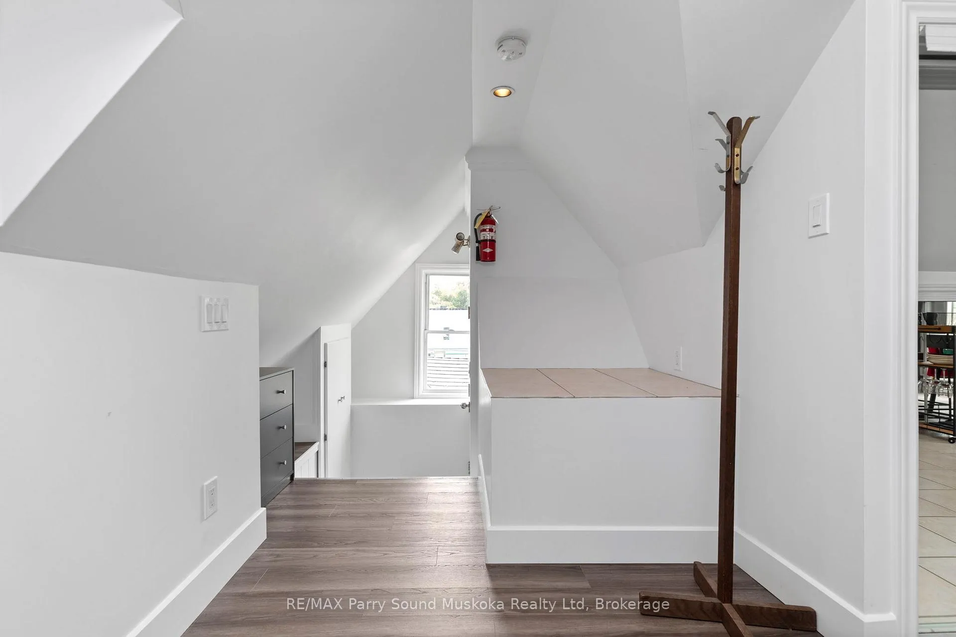 Photo 9 of Unit 3, 97 James Street, Parry Sound — HOMEH