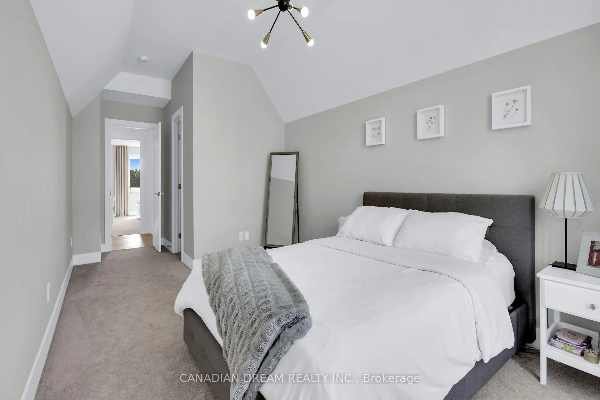 Photo 34 of 77 Crestview Drive, Middlesex Centre, Rural Middlesex Centre — HOMEH