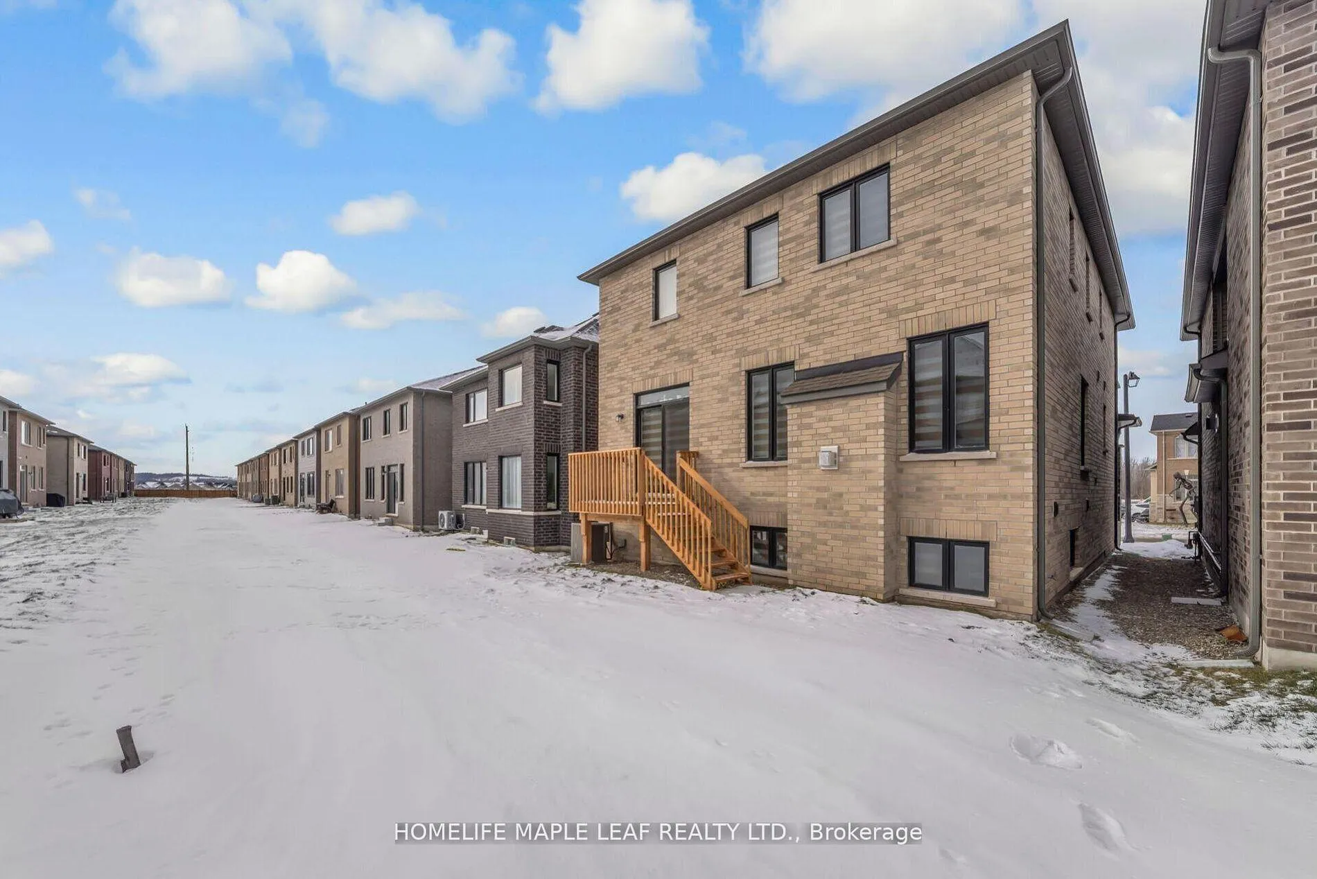 Photo 44 of 34 Orr Avenue, Vaughan, East Woodbridge — HOMEH
