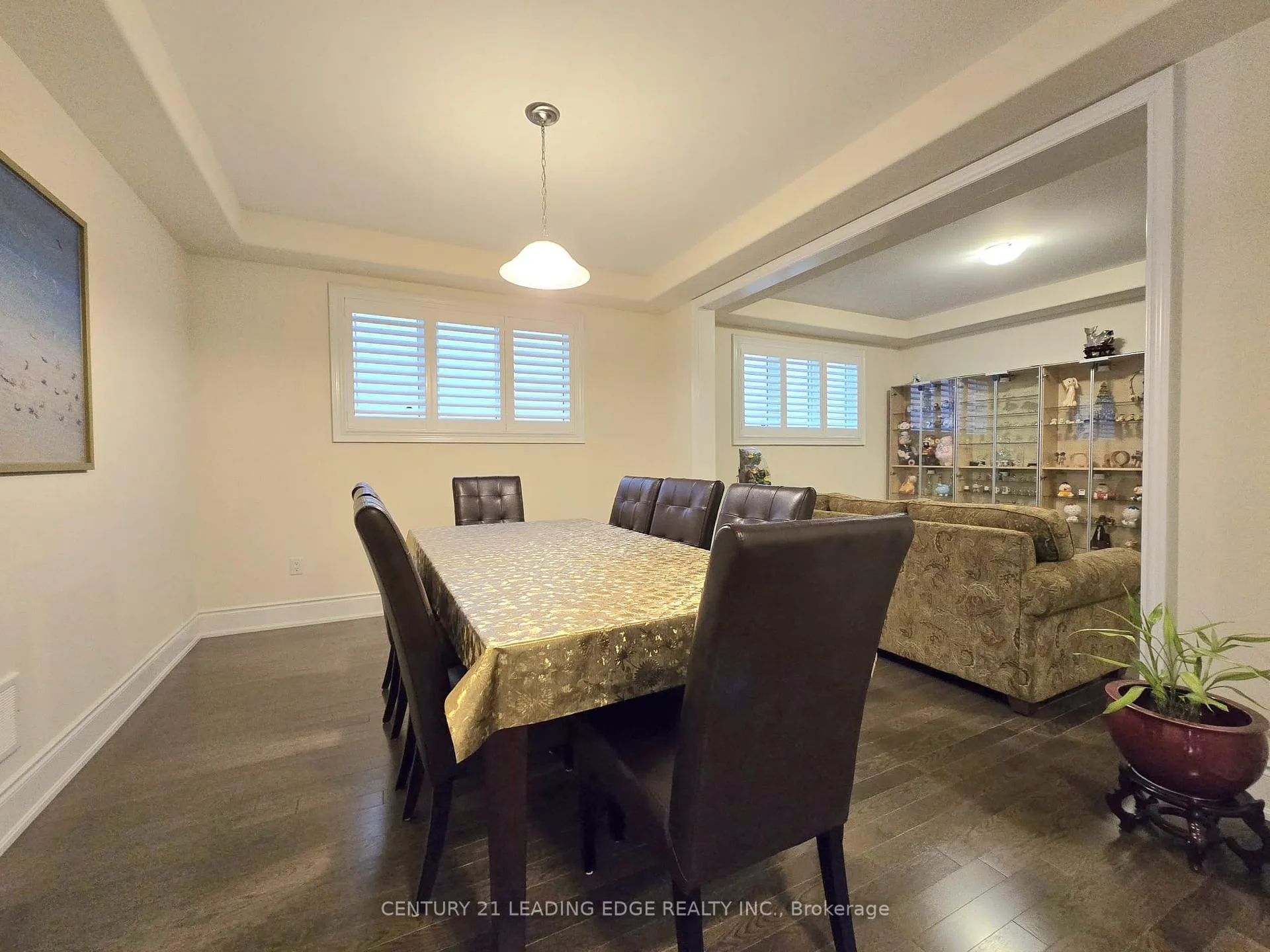 Photo 9 of 66 Degraaf Crescent, Aurora, Rural Aurora — HOMEH