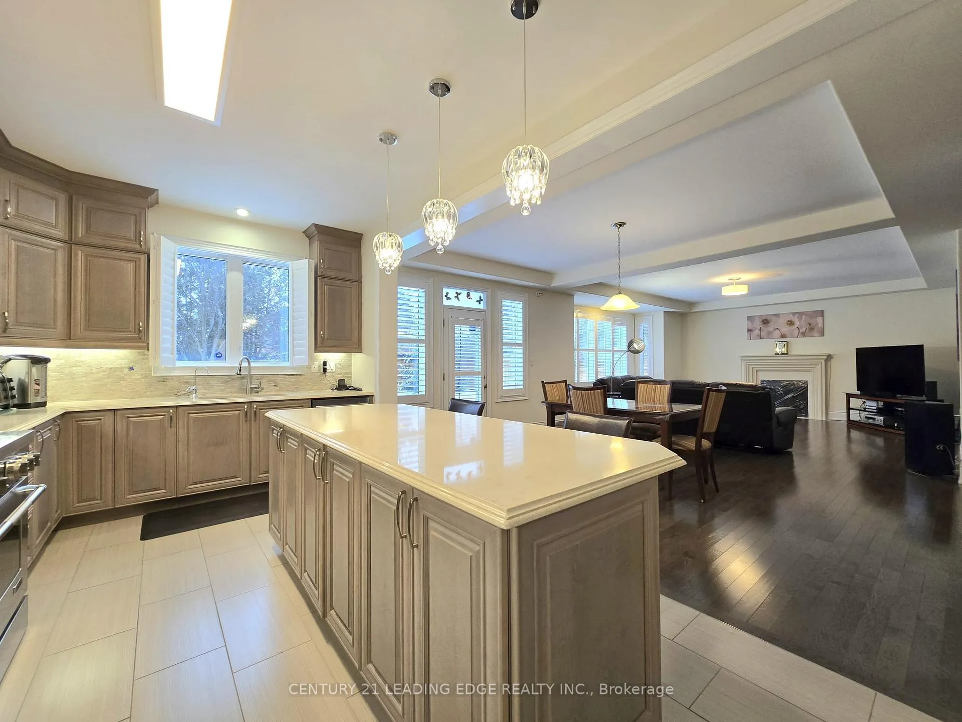 Photo 20 of 66 Degraaf Crescent, Aurora, Rural Aurora — HOMEH