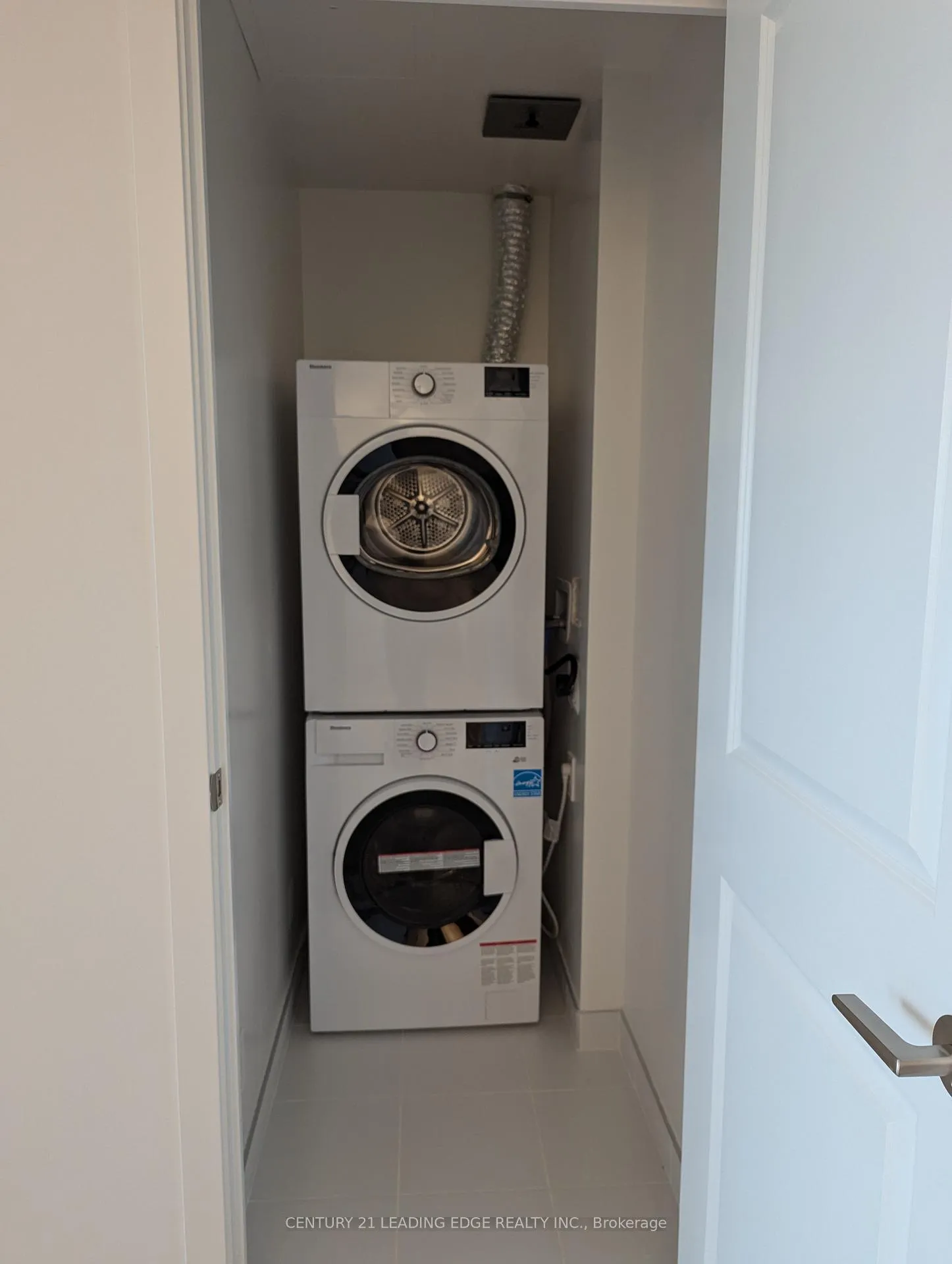 Photo 9 of Unit 1504, 30 Upper Mall Way, Vaughan, Brownridge — HOMEH