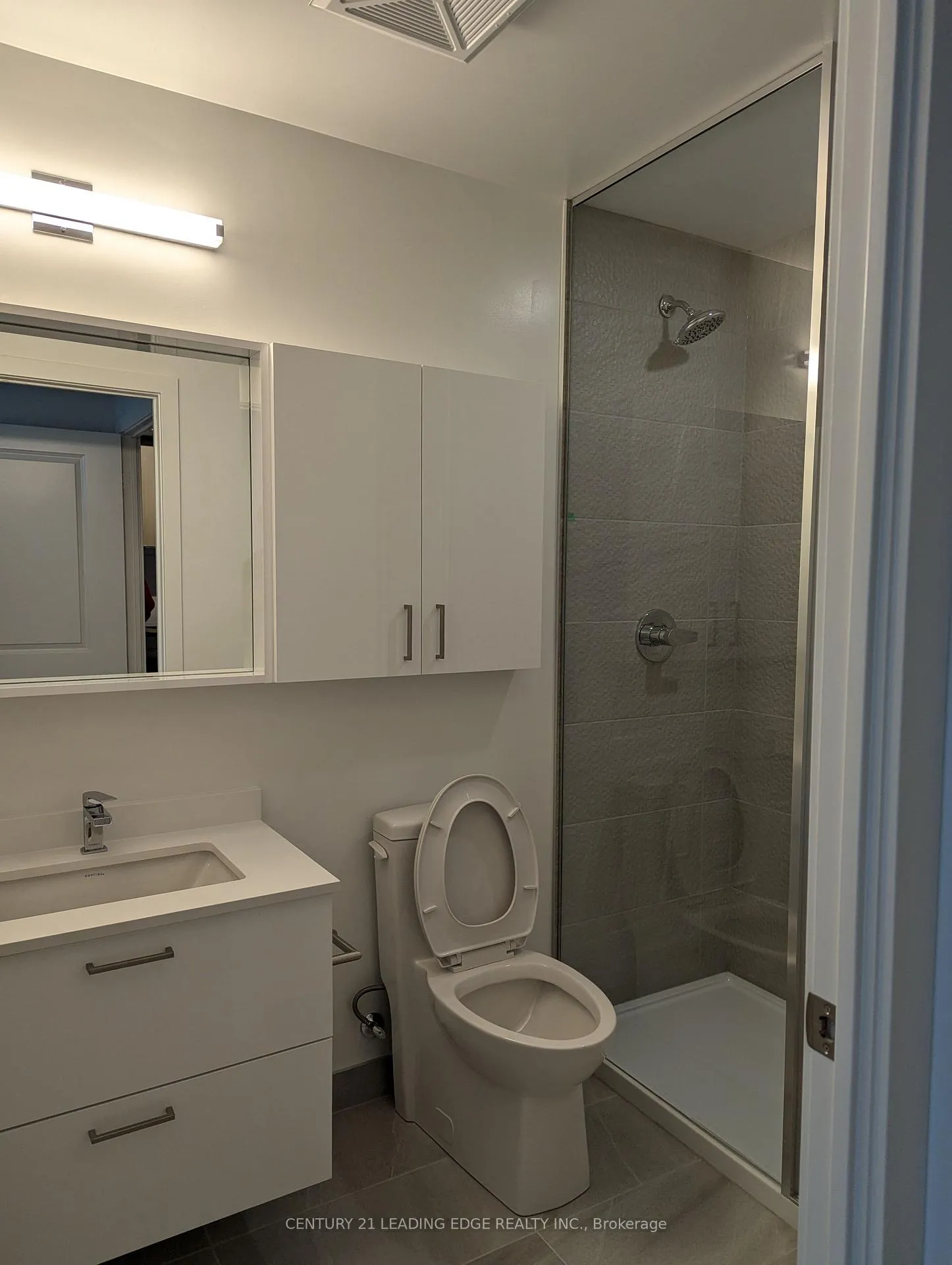 Photo 11 of Unit 1504, 30 Upper Mall Way, Vaughan, Brownridge — HOMEH